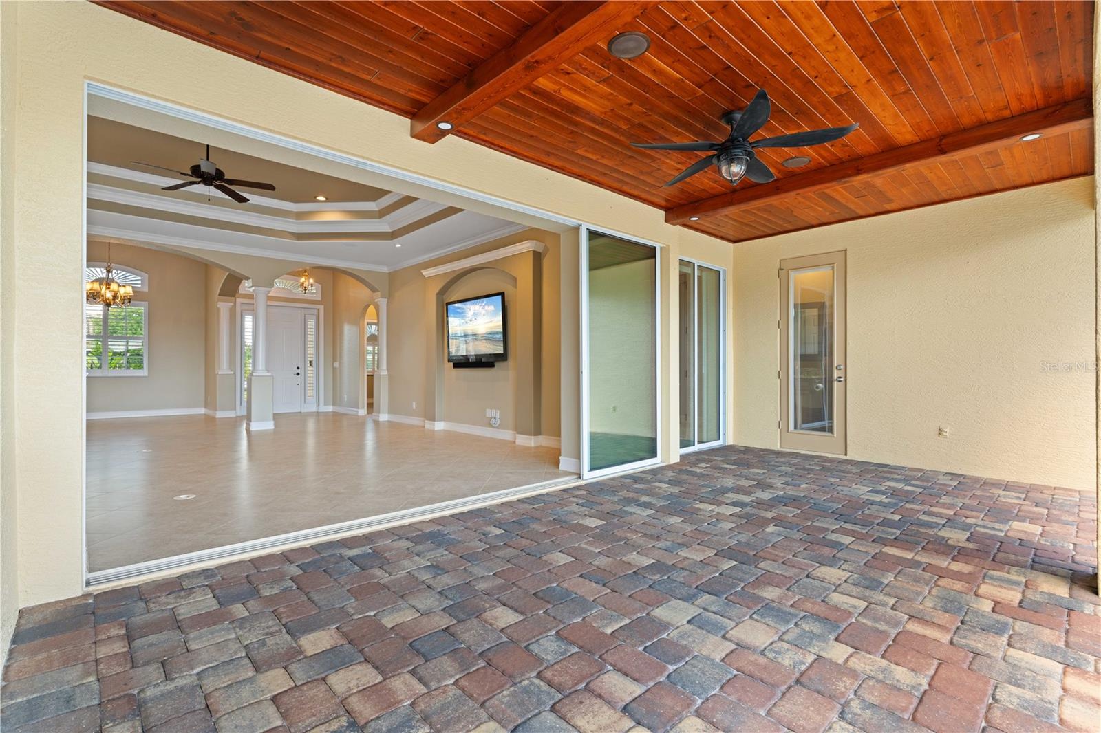 Image 10 of 83 For 48 Tropicana Drive