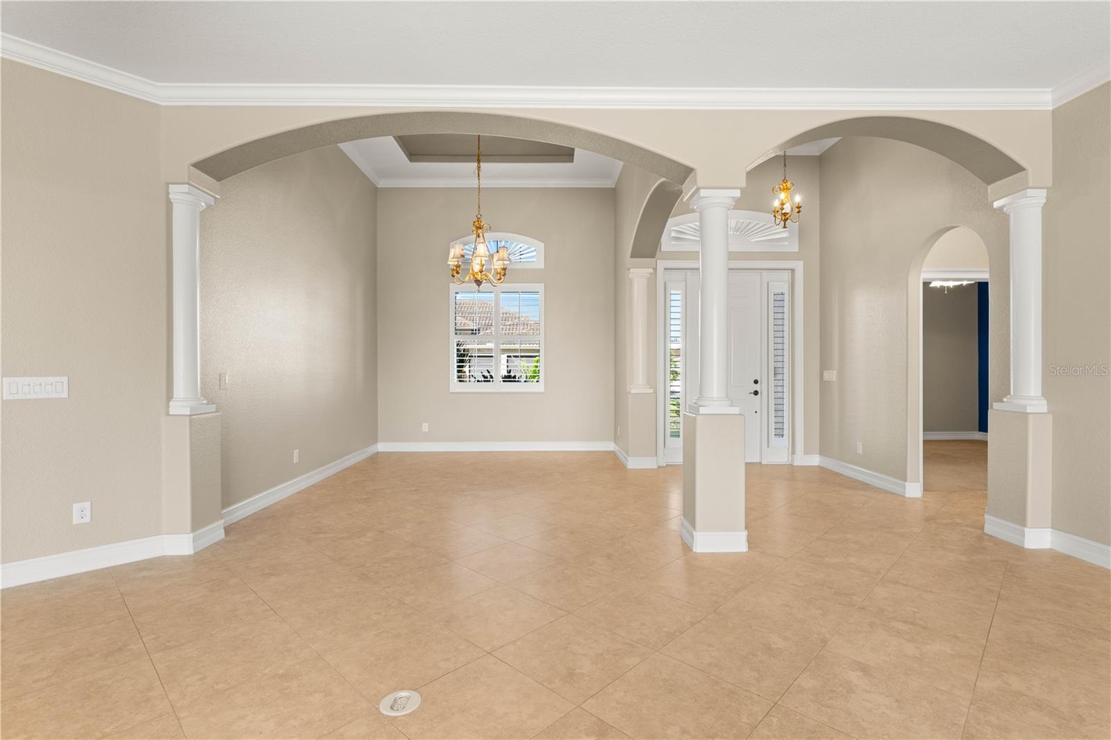 Image 20 of 83 For 48 Tropicana Drive