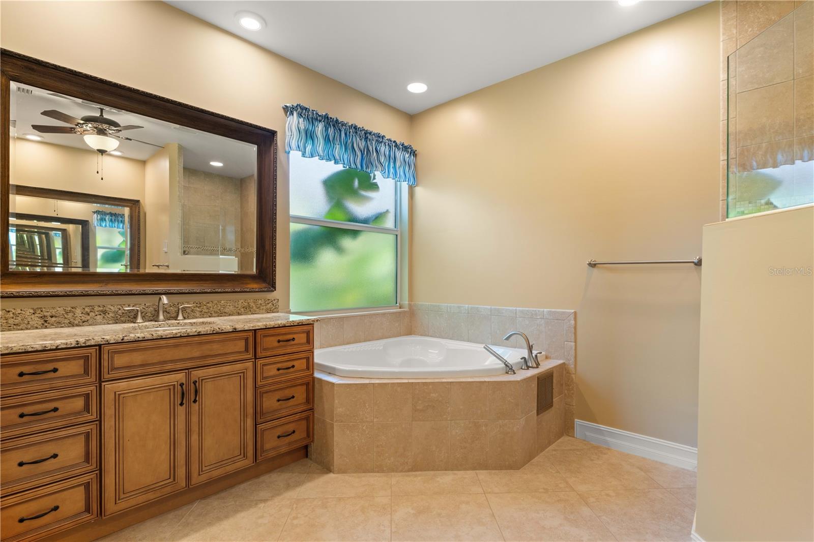 Image 49 of 83 For 48 Tropicana Drive