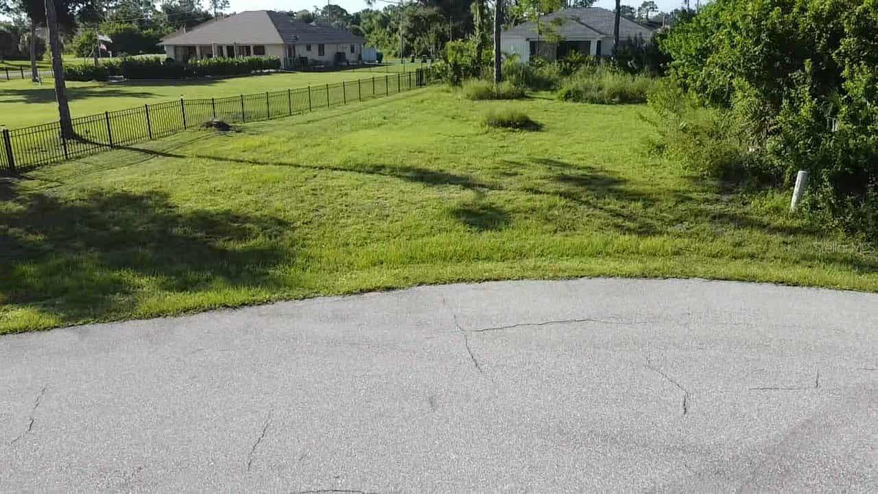 Image 3 of 10 For 105 Delway Way