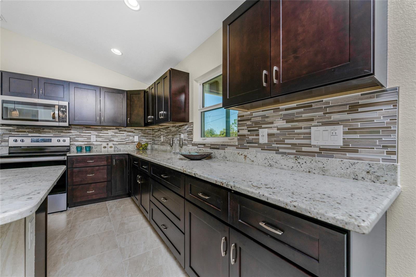 Image 14 of 40 For 2315 Littlefield Lane