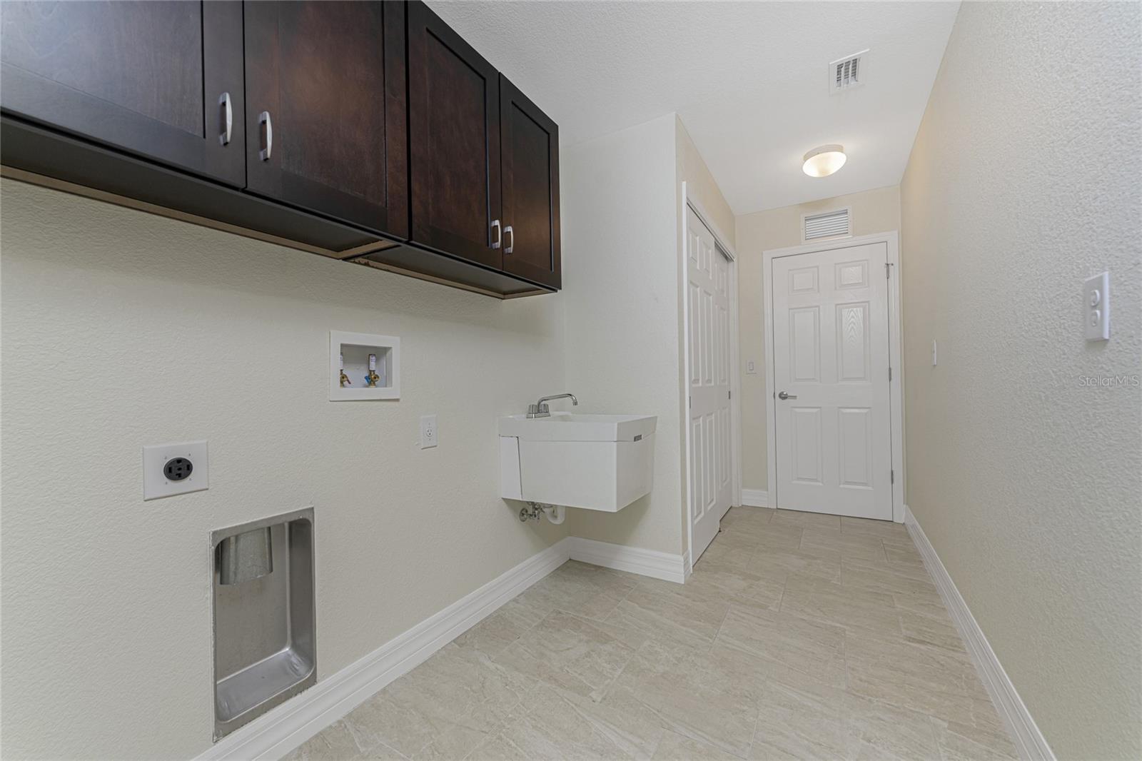 Image 34 of 40 For 2315 Littlefield Lane