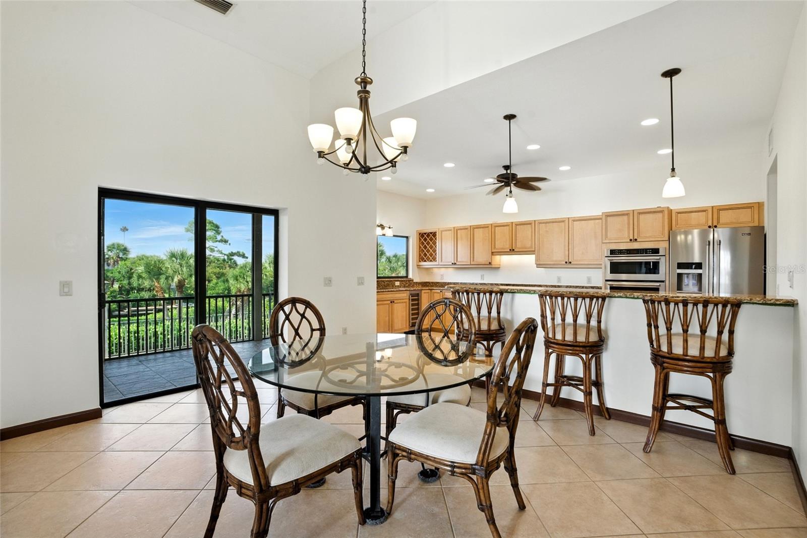 Image 22 of 100 For 10170 & 10180 Creekside Drive