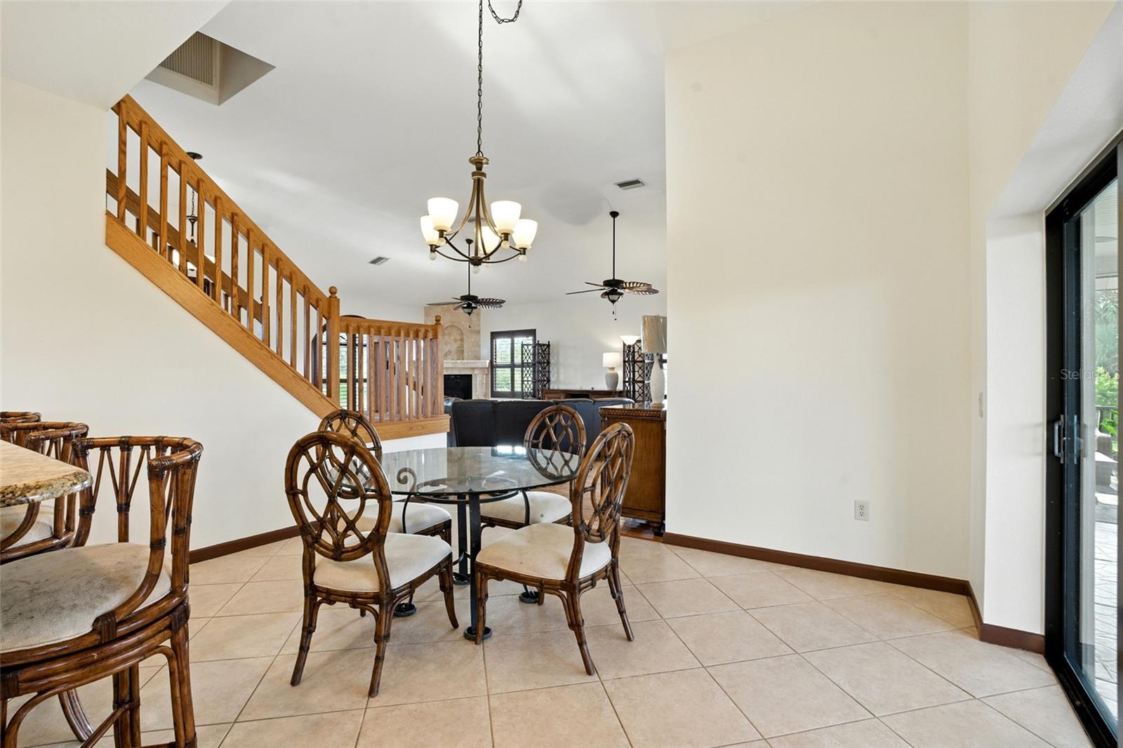 Image 25 of 100 For 10170 & 10180 Creekside Drive