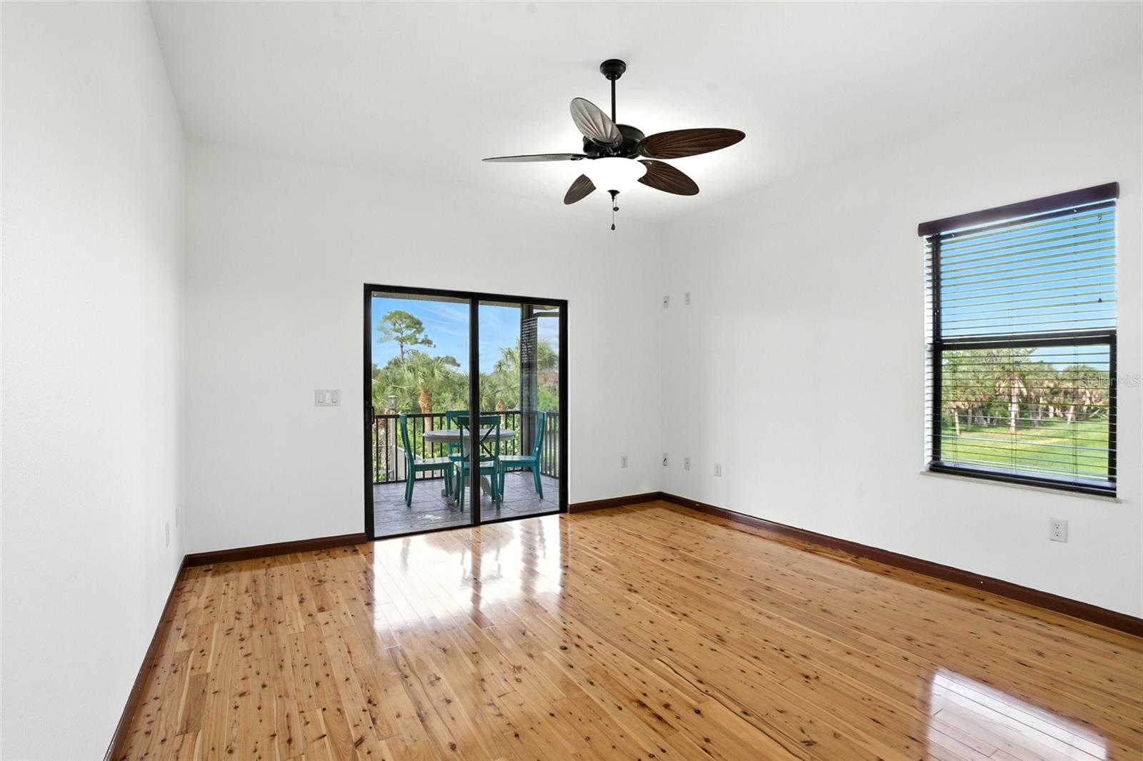 Image 33 of 100 For 10170 & 10180 Creekside Drive