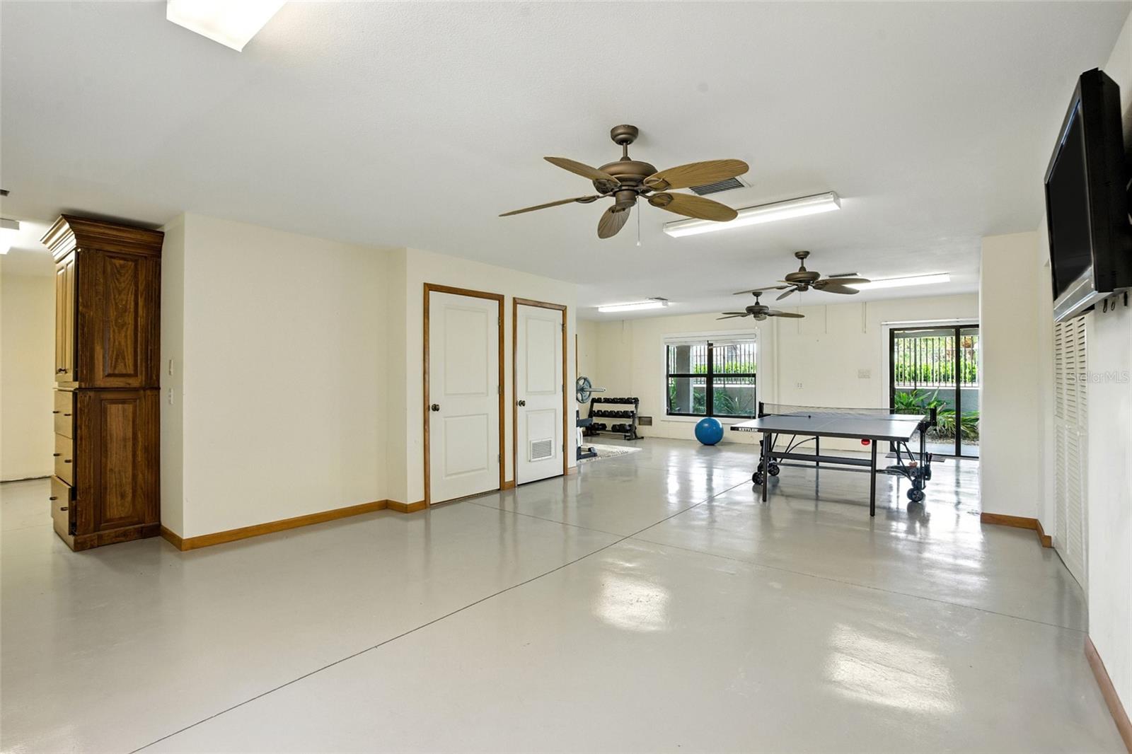 Image 54 of 100 For 10170 & 10180 Creekside Drive
