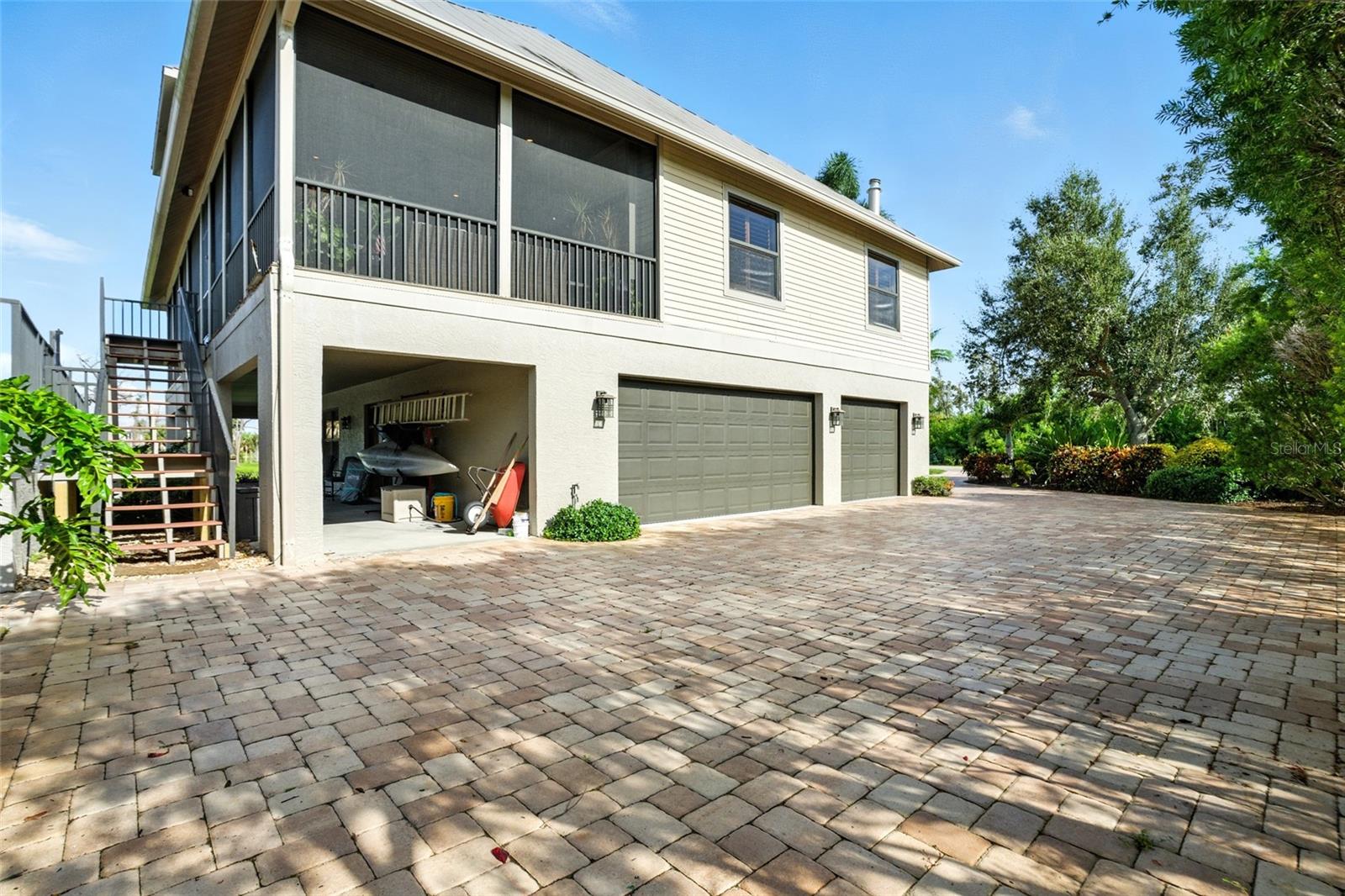 Image 81 of 100 For 10170 & 10180 Creekside Drive