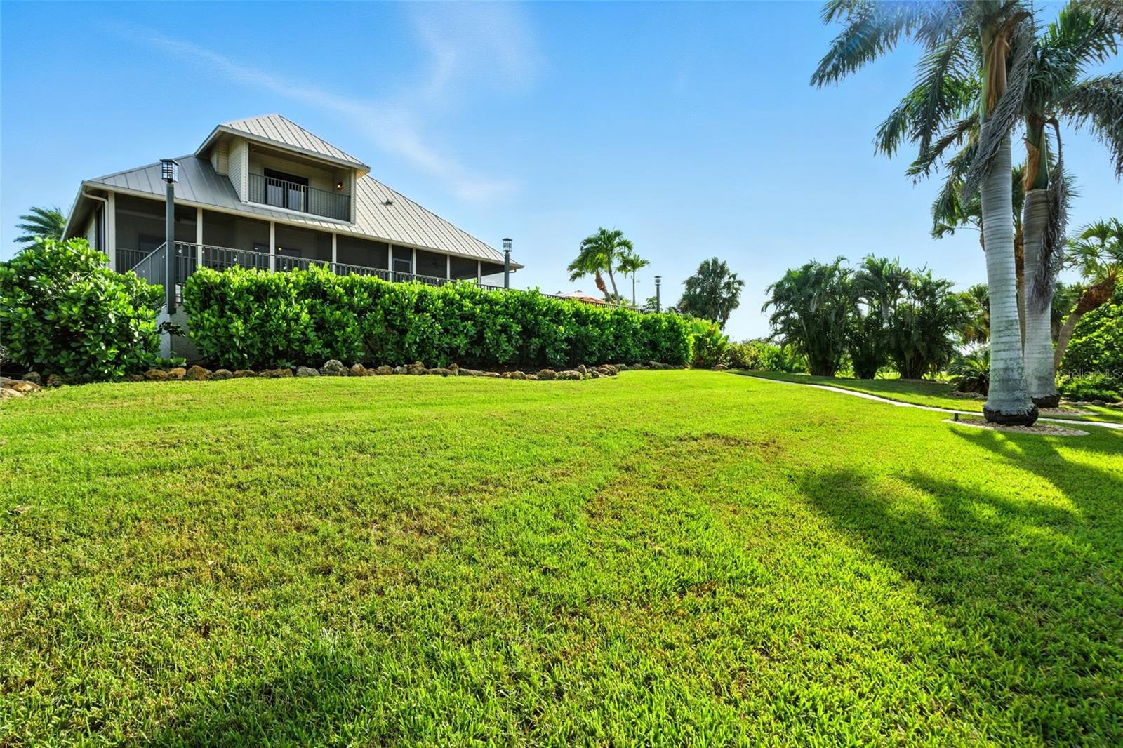 Image 86 of 100 For 10170 & 10180 Creekside Drive