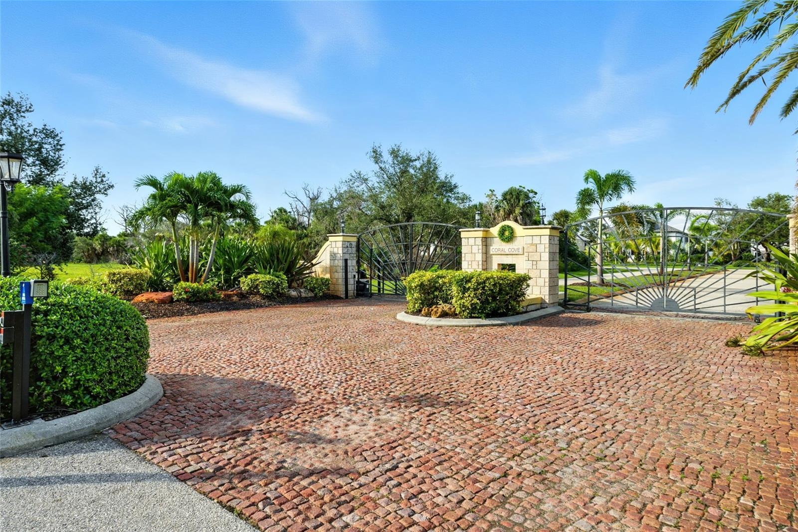 Image 95 of 100 For 10170 & 10180 Creekside Drive