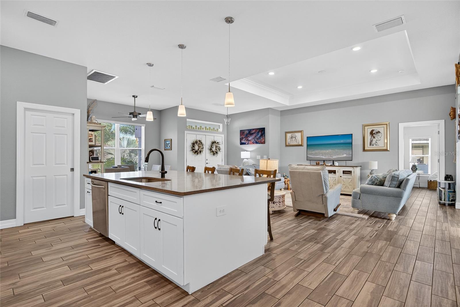 Image 10 of 39 For 25212 Alcazar Drive