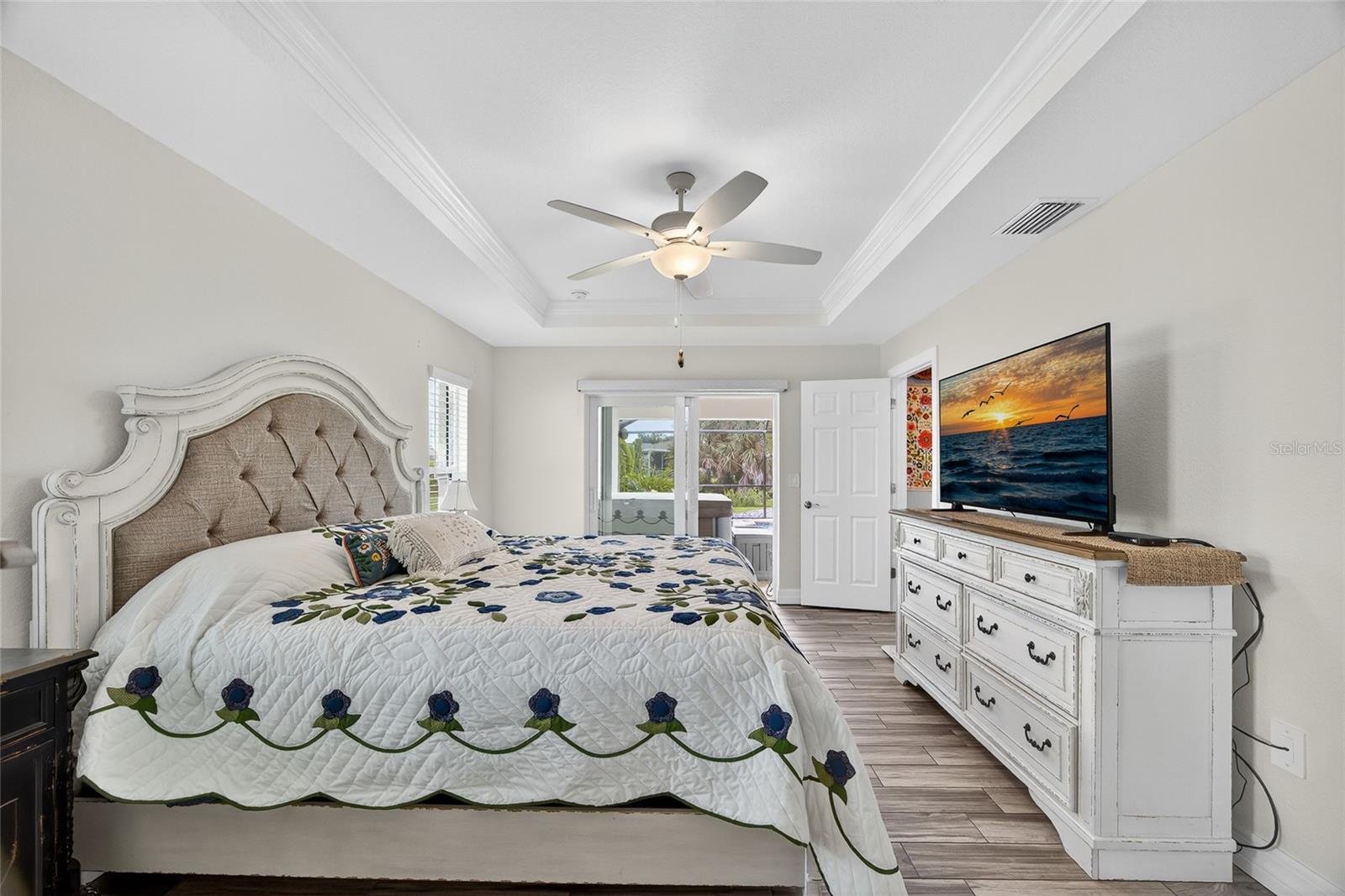 Image 15 of 39 For 25212 Alcazar Drive