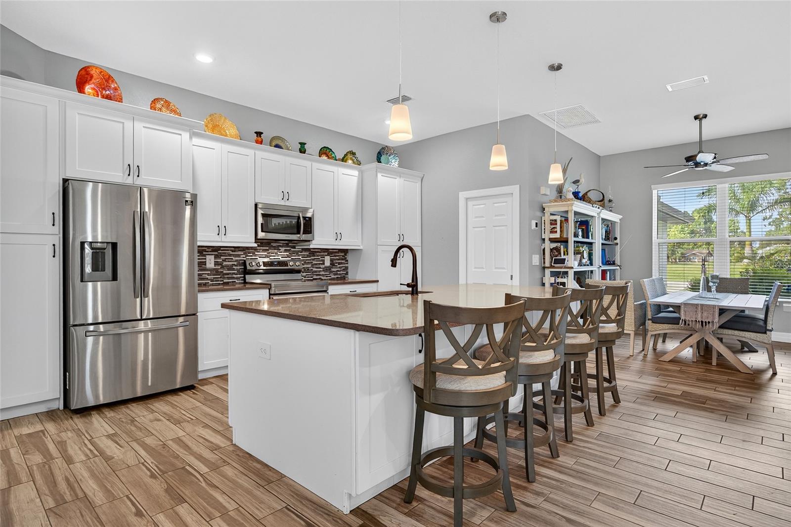 Image 9 of 39 For 25212 Alcazar Drive