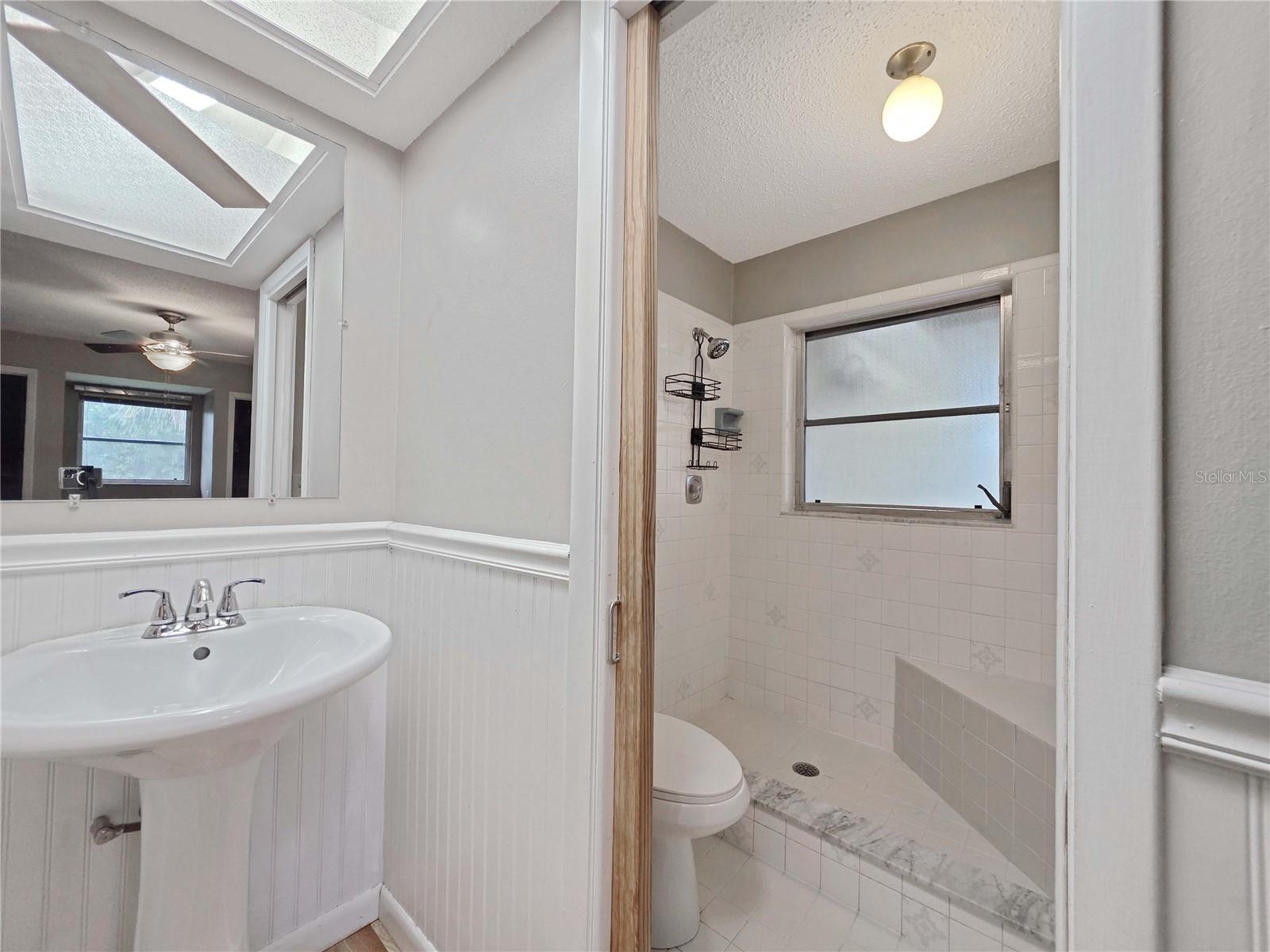 Image 10 of 40 For 1205 Yorkshire Street