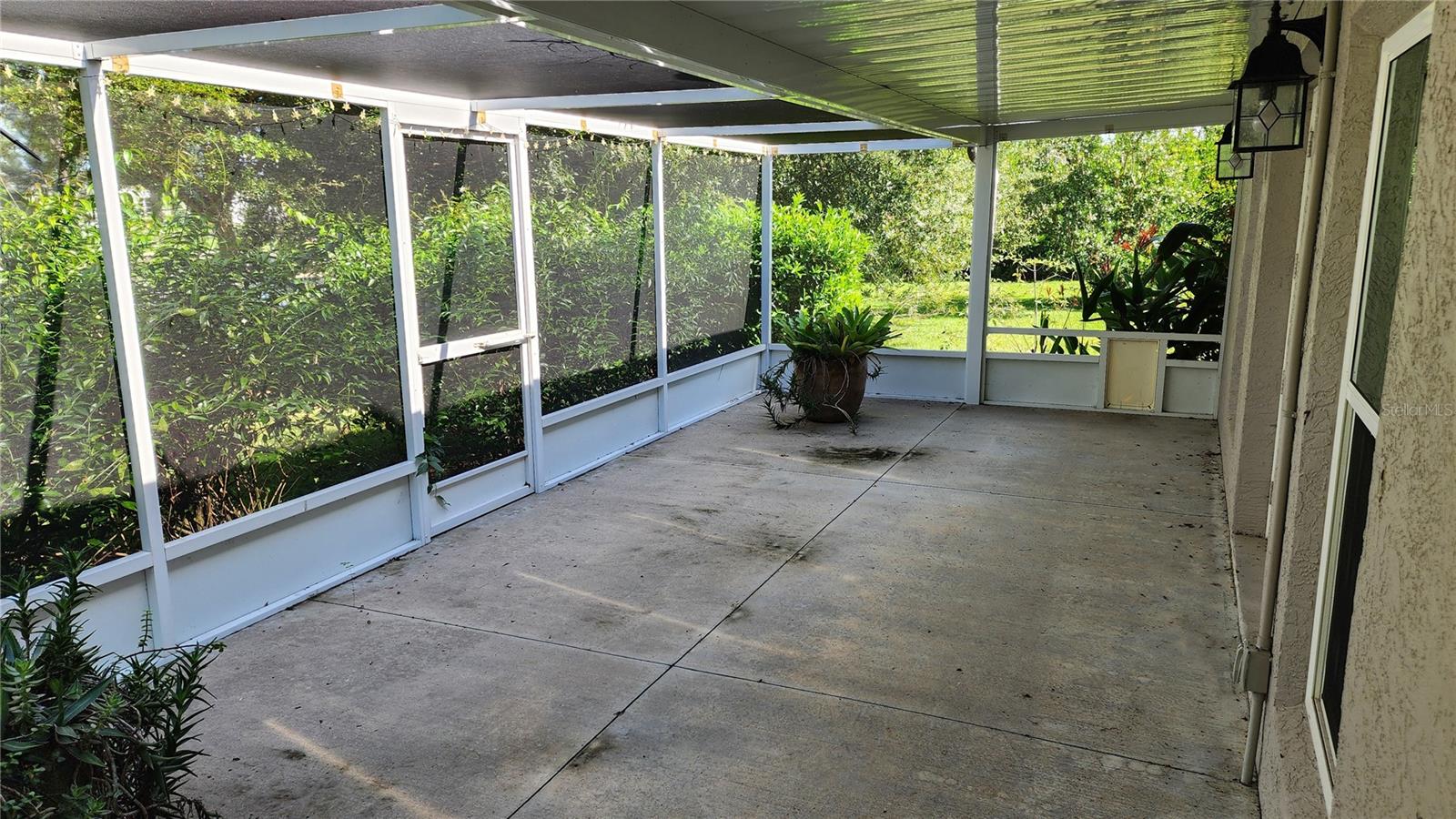 Image 30 of 66 For 8516 Riverside Drive