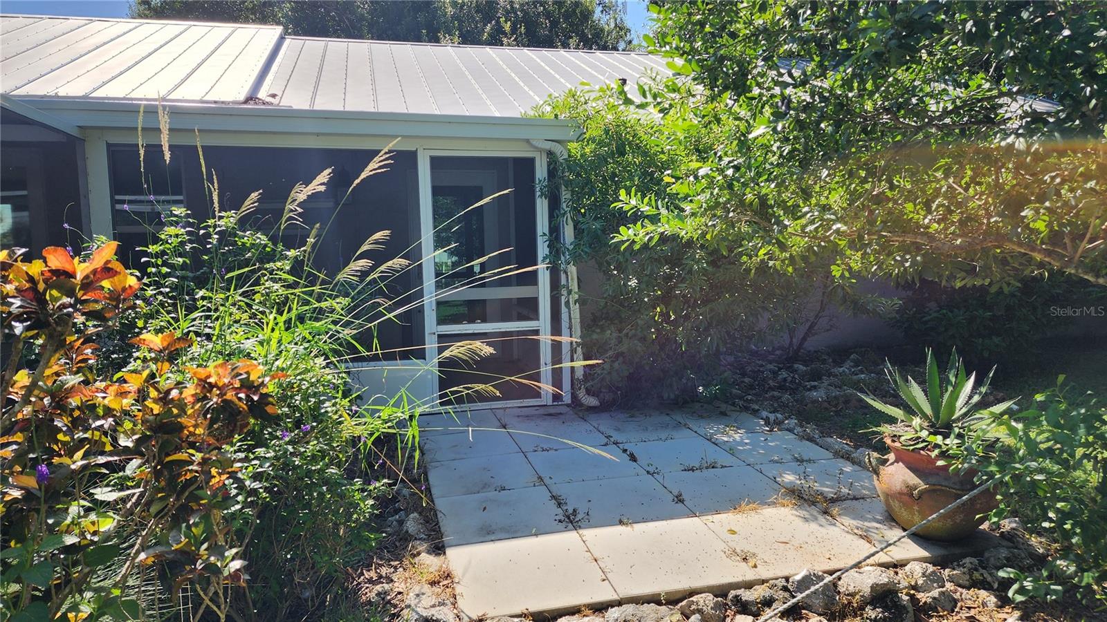 Image 33 of 66 For 8516 Riverside Drive