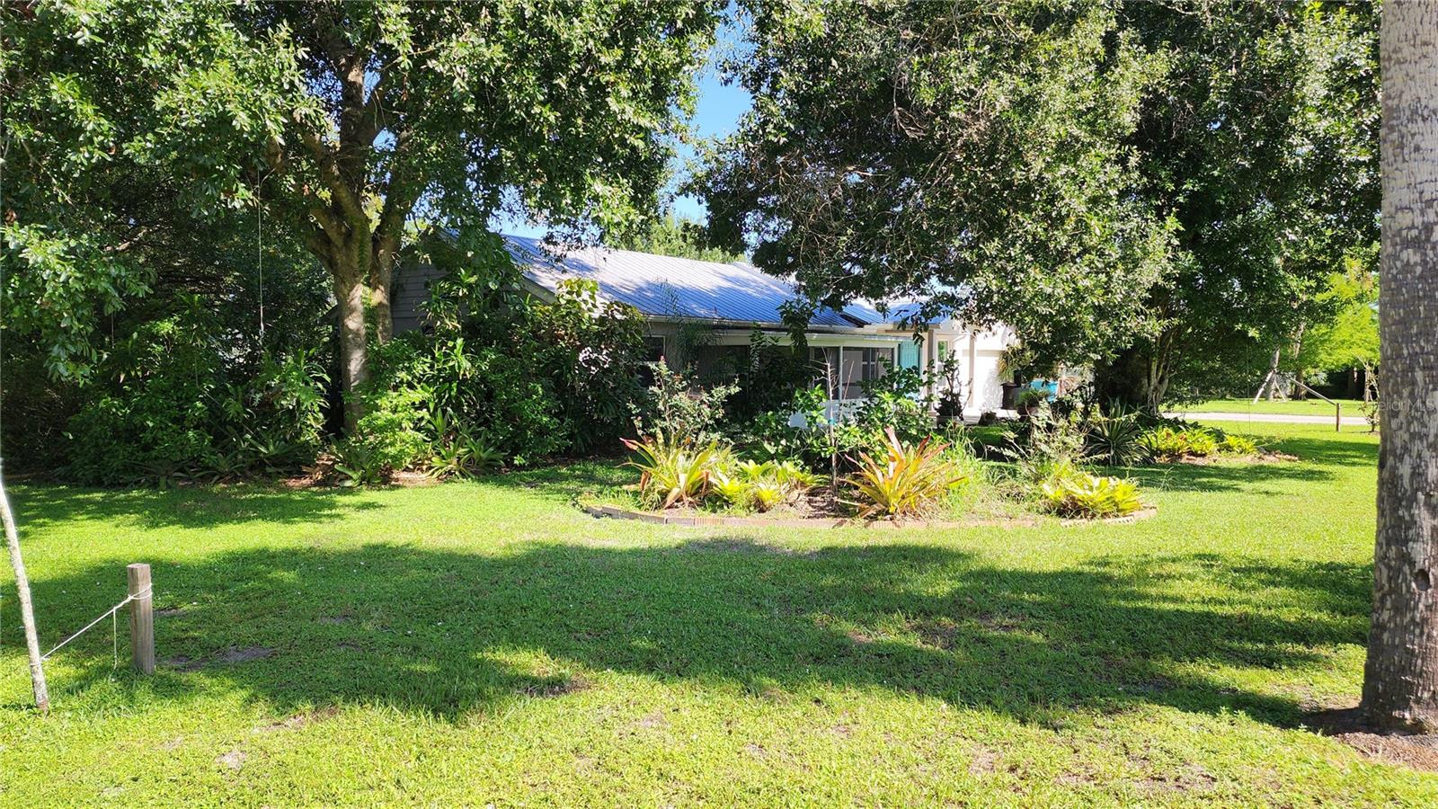 Image 61 of 66 For 8516 Riverside Drive