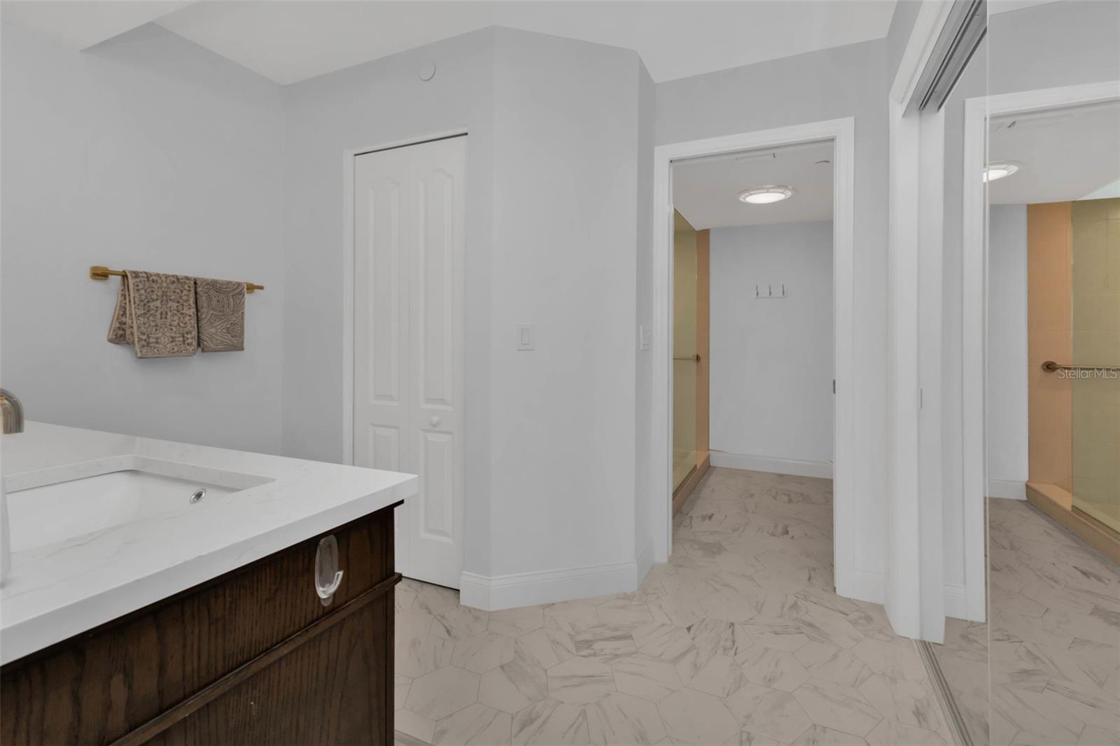 Image 36 of 62 For 888 Blvd Of The Arts  1405