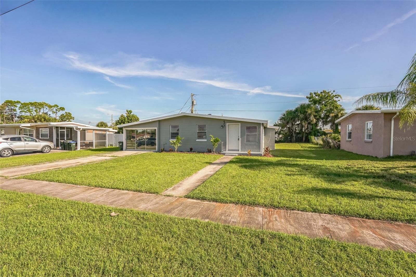 Image 4 of 26 For 8772 Herbison Avenue