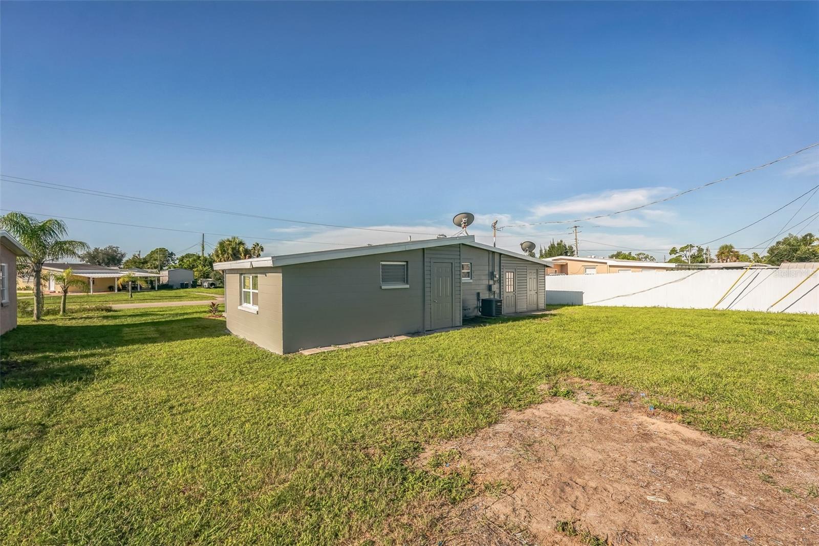 Image 7 of 26 For 8772 Herbison Avenue