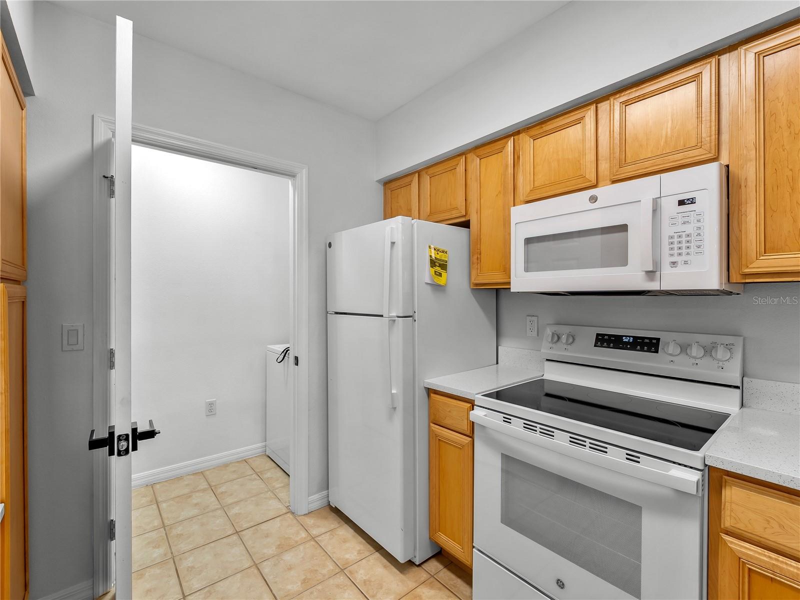 Image 16 of 39 For 1120 Villagio Circle 202