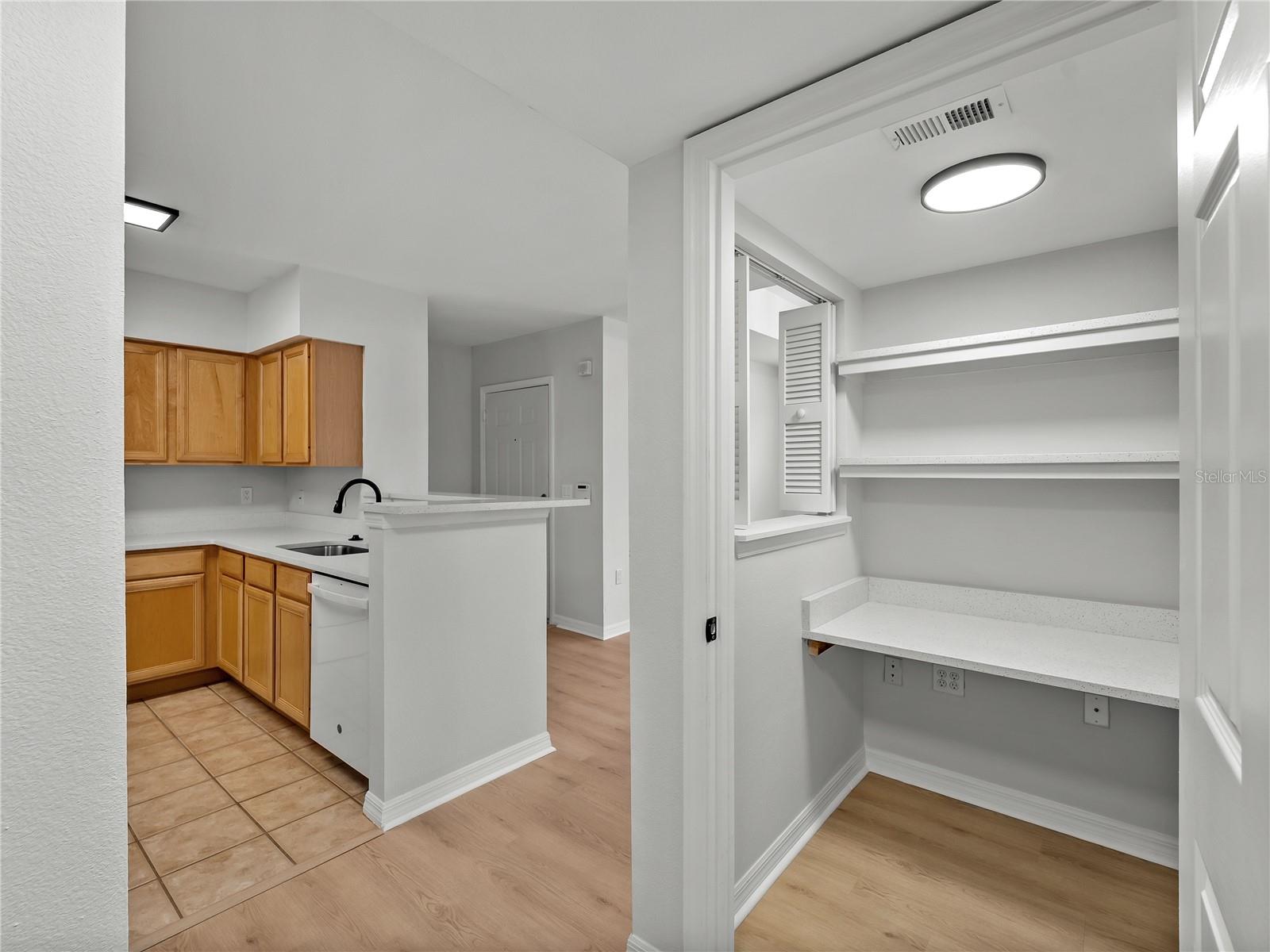 Image 19 of 39 For 1120 Villagio Circle 202