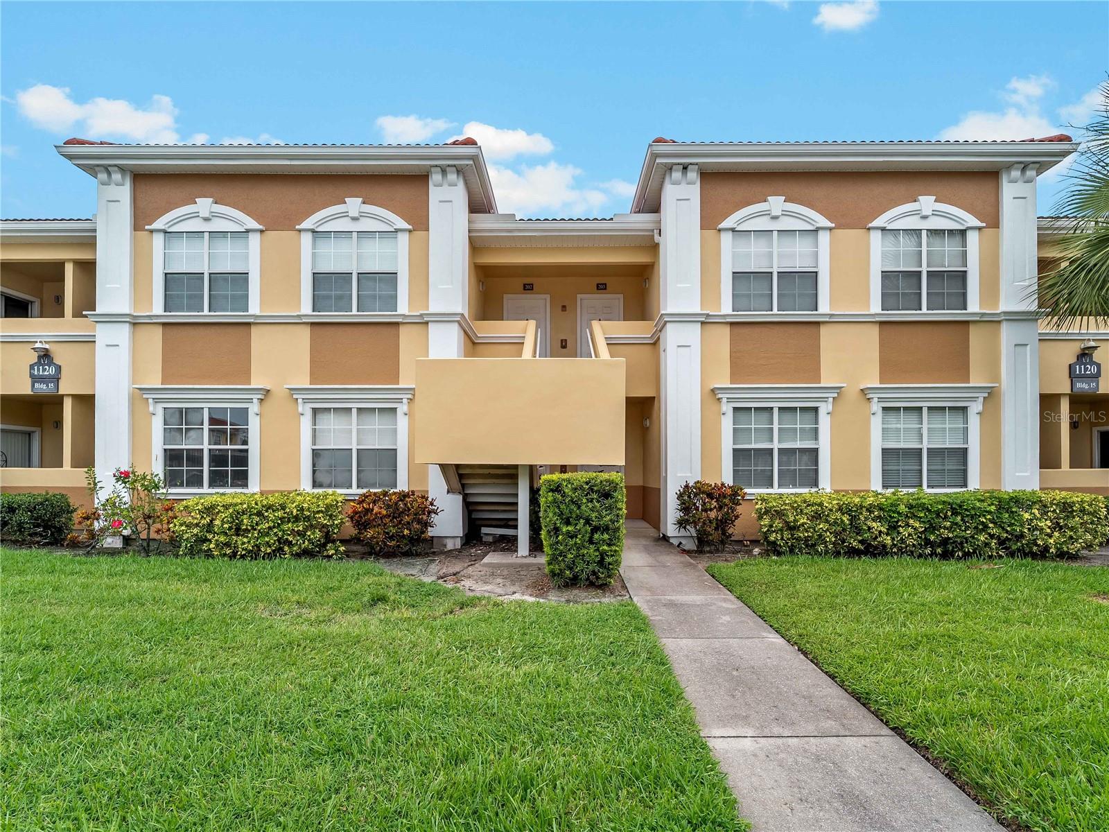 Image 4 of 39 For 1120 Villagio Circle 202
