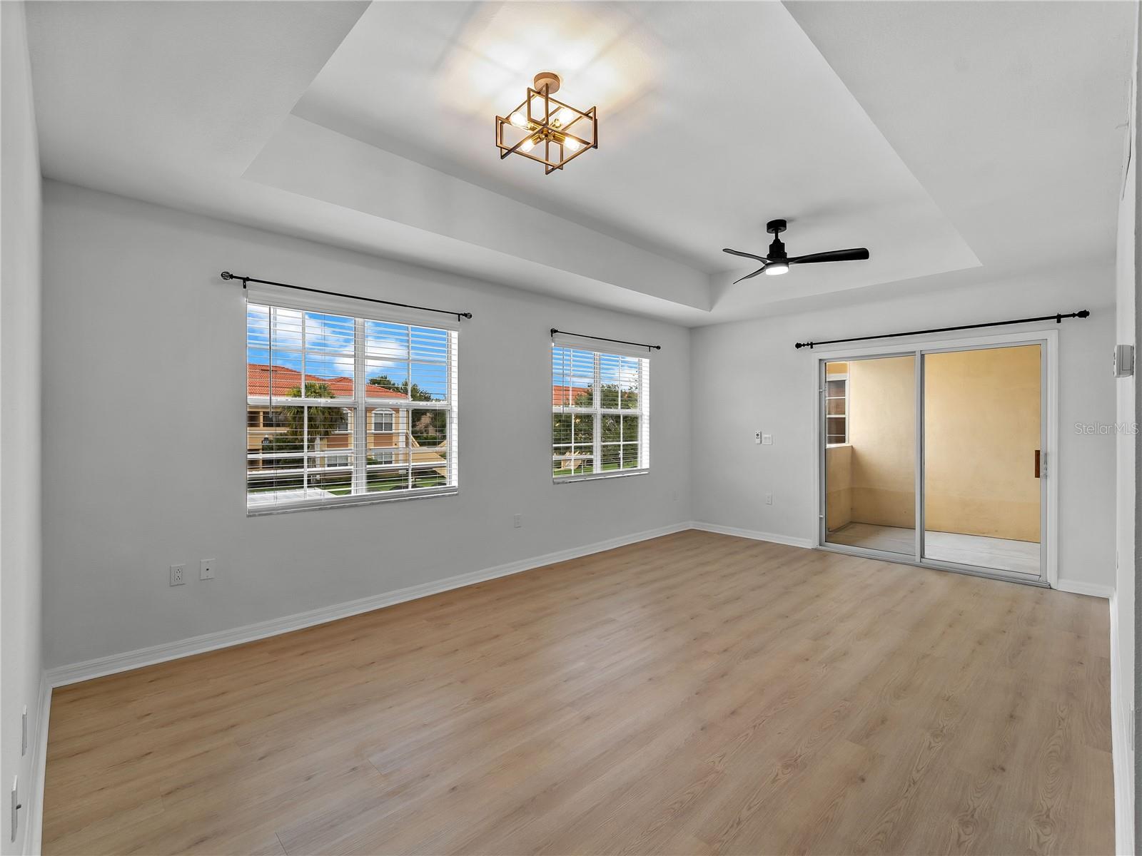 Image 5 of 39 For 1120 Villagio Circle 202