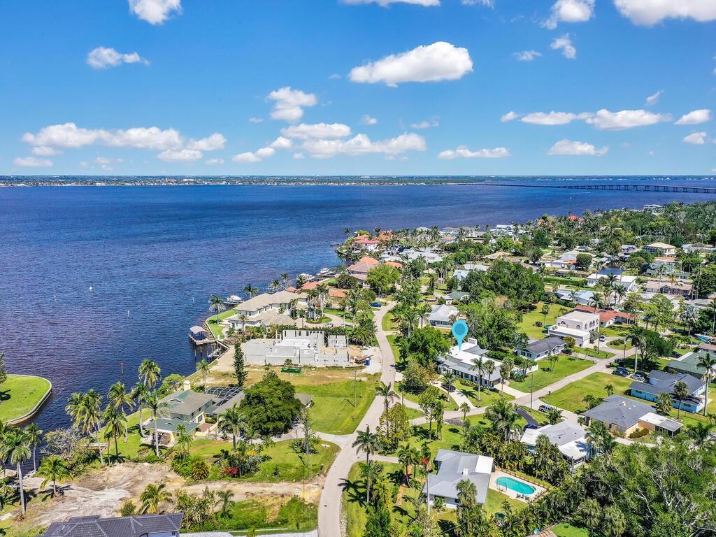 Details for 6923 Old Whiskey Creek Drive, FORT MYERS, FL 33919