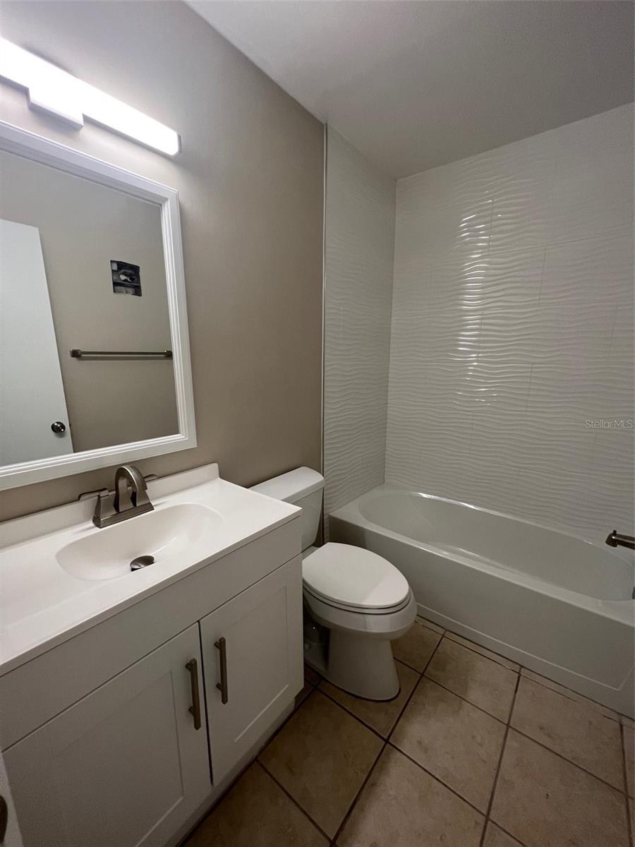 Image 13 of 38 For 25225 Rampart Boulevard 2006