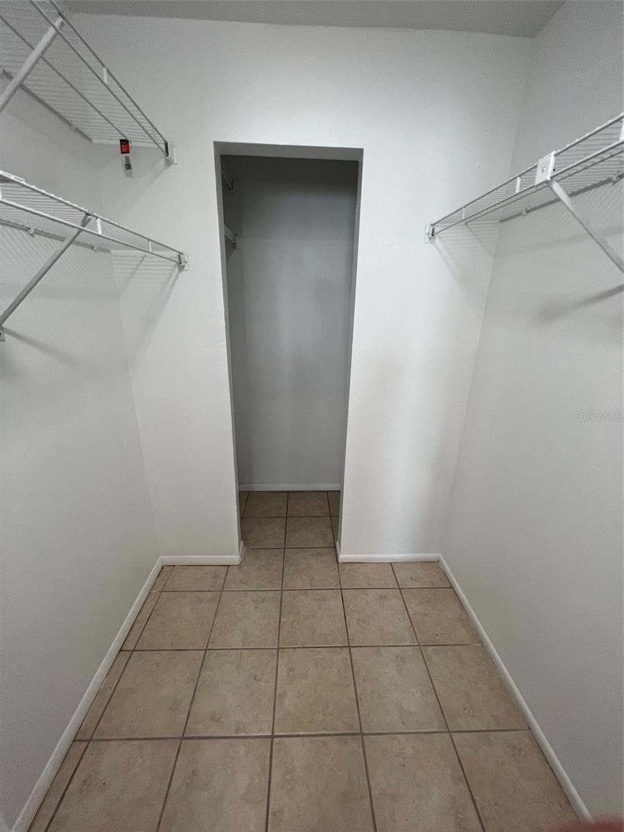 Image 18 of 38 For 25225 Rampart Boulevard 2006