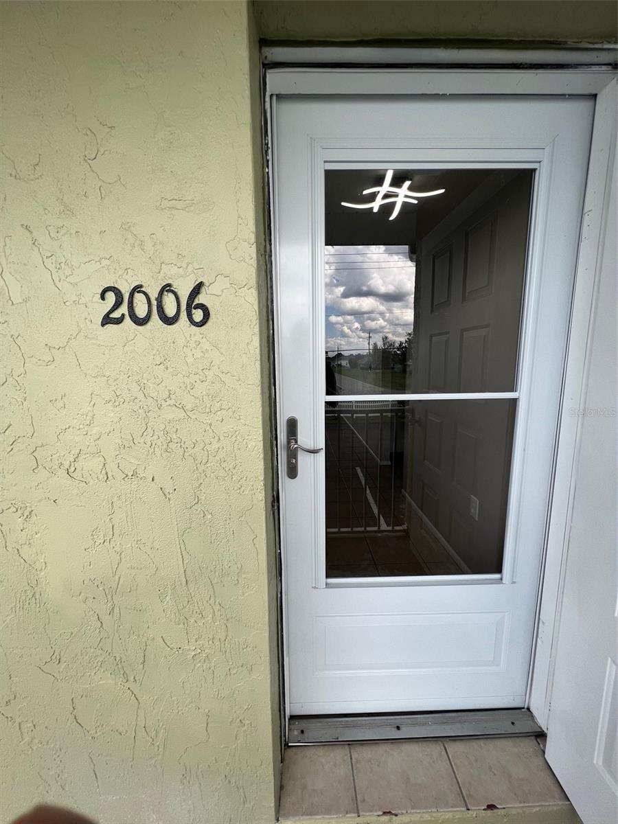 Image 3 of 38 For 25225 Rampart Boulevard 2006