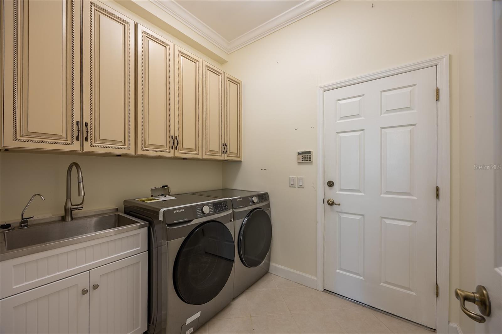 Image 13 of 63 For 4030 Cobia Estates Drive