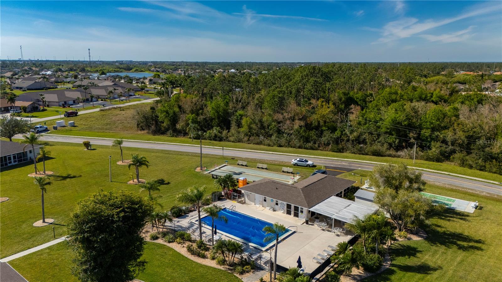 Image 22 of 32 For 12538 Kingsway Circle 1902