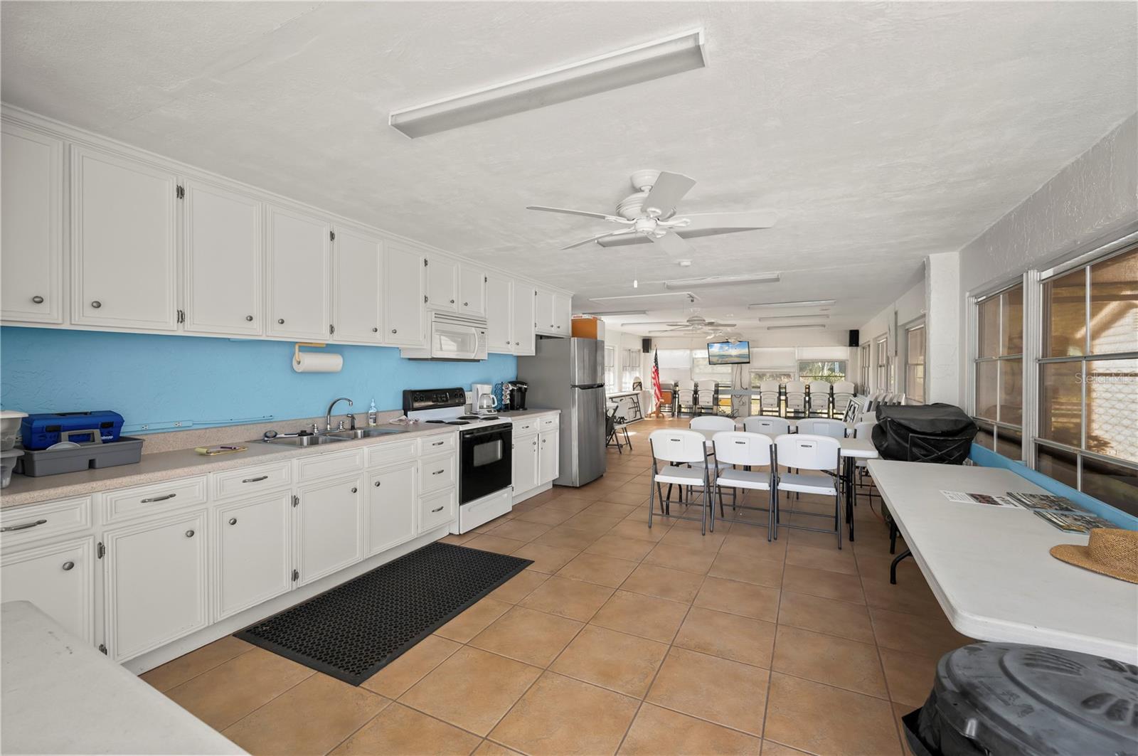Image 31 of 32 For 12538 Kingsway Circle 1902