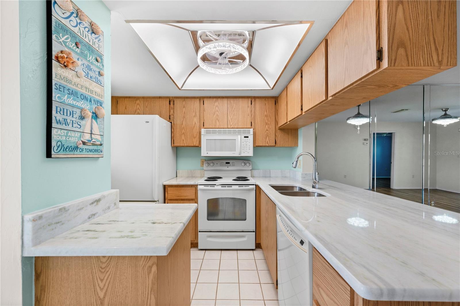 Image 4 of 32 For 12538 Kingsway Circle 1902