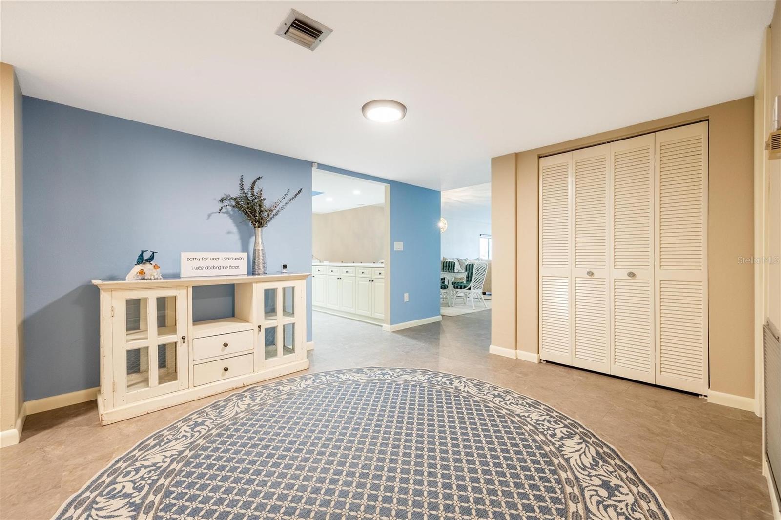 Image 19 of 55 For 3250 Southshore Drive 55a