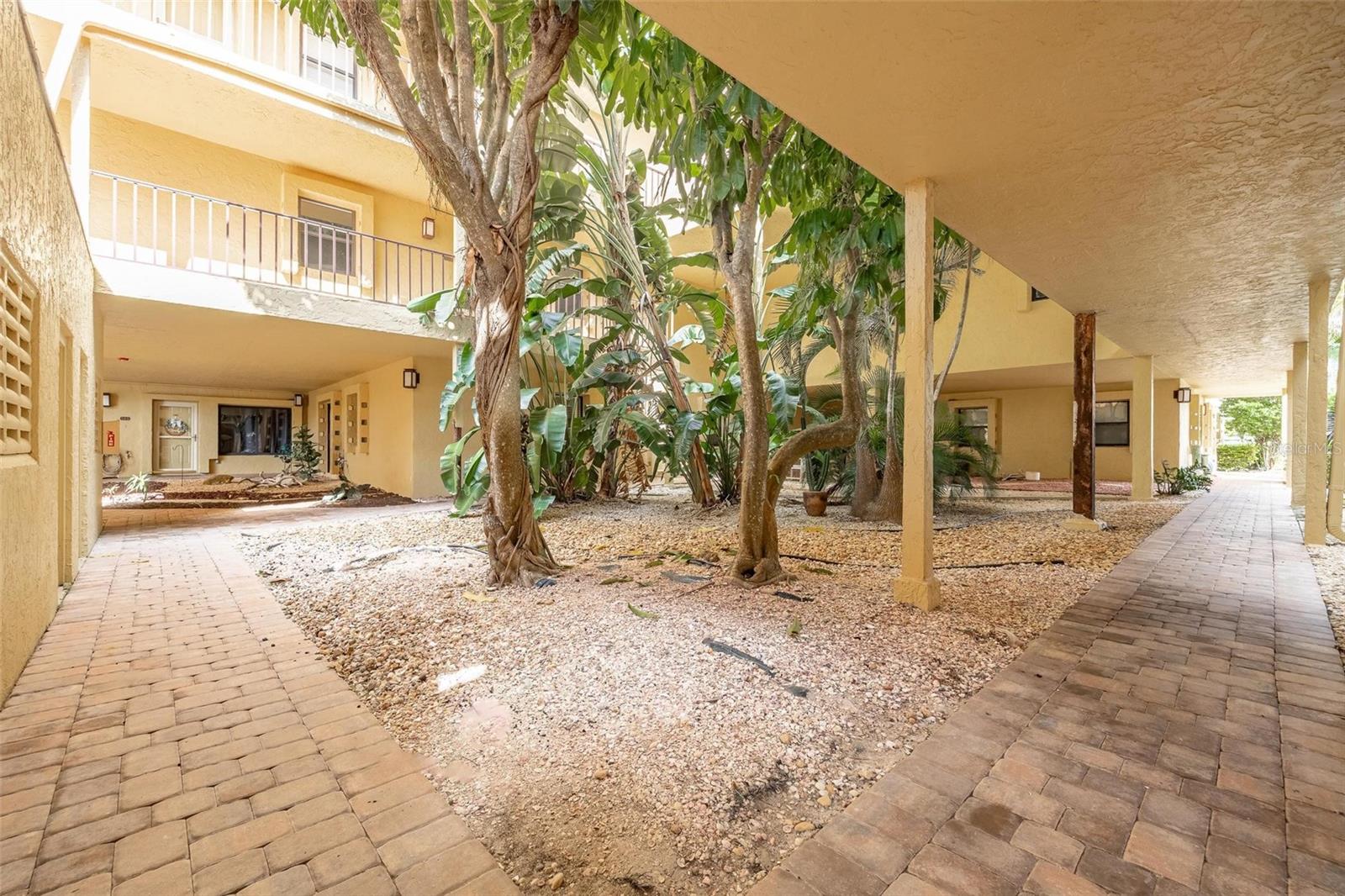 Image 38 of 55 For 3250 Southshore Drive 55a