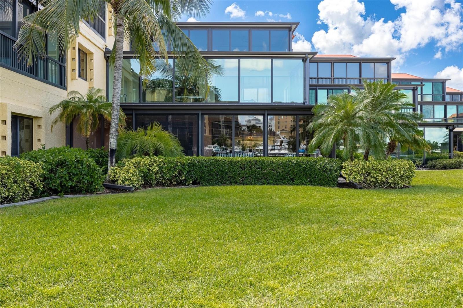 Image 40 of 55 For 3250 Southshore Drive 55a