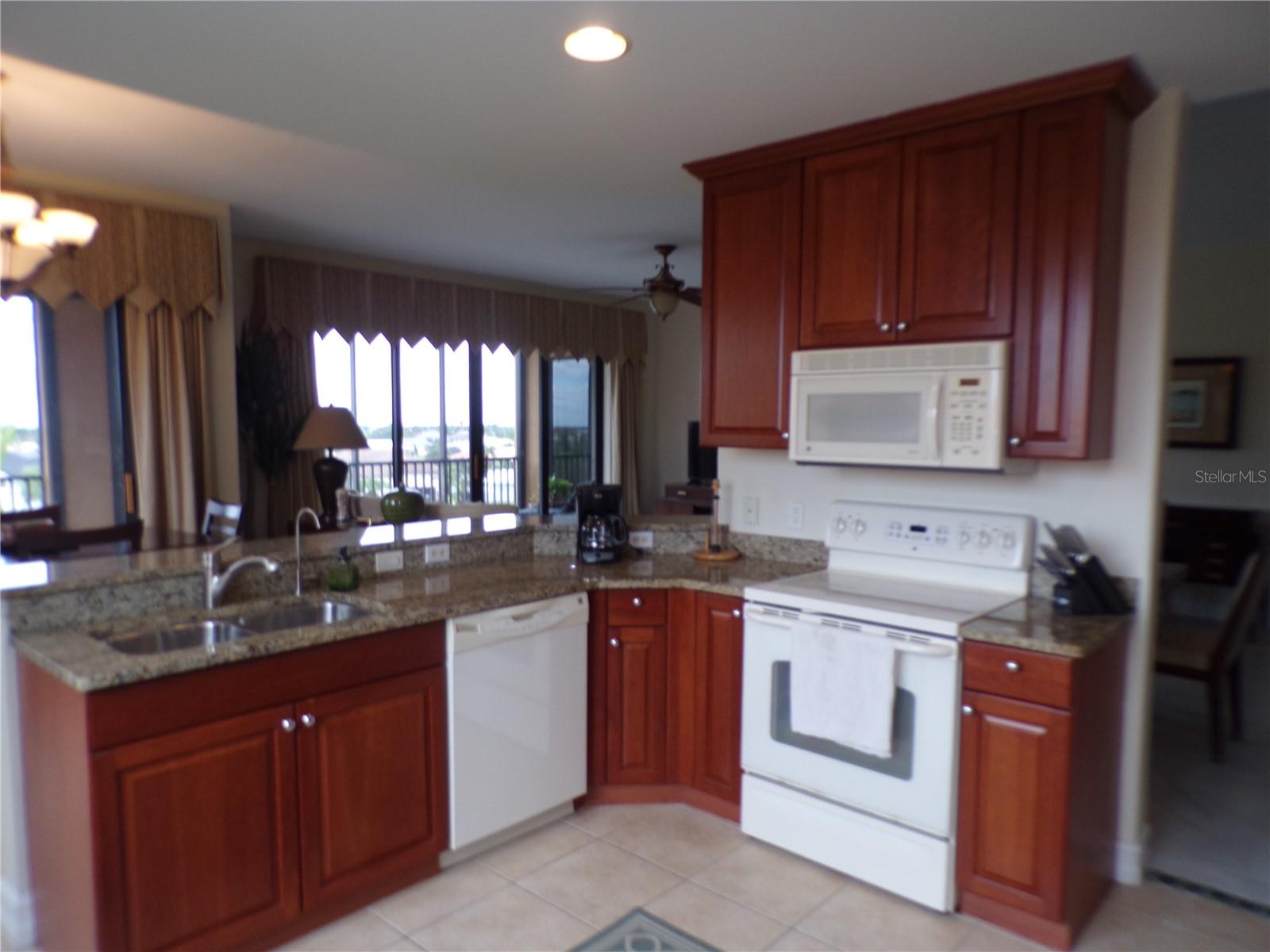 Image 19 of 77 For 88 Vivante Boulevard 402