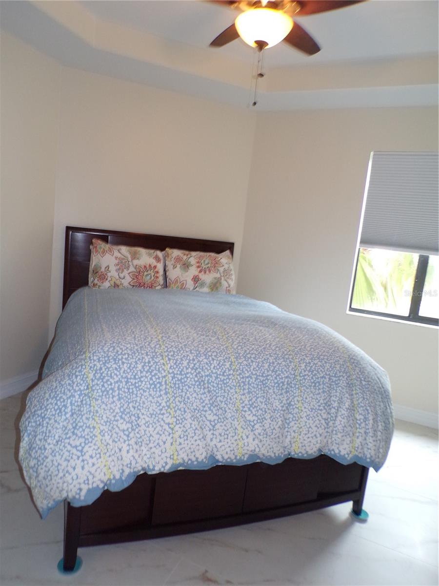 Image 21 of 77 For 88 Vivante Boulevard 402