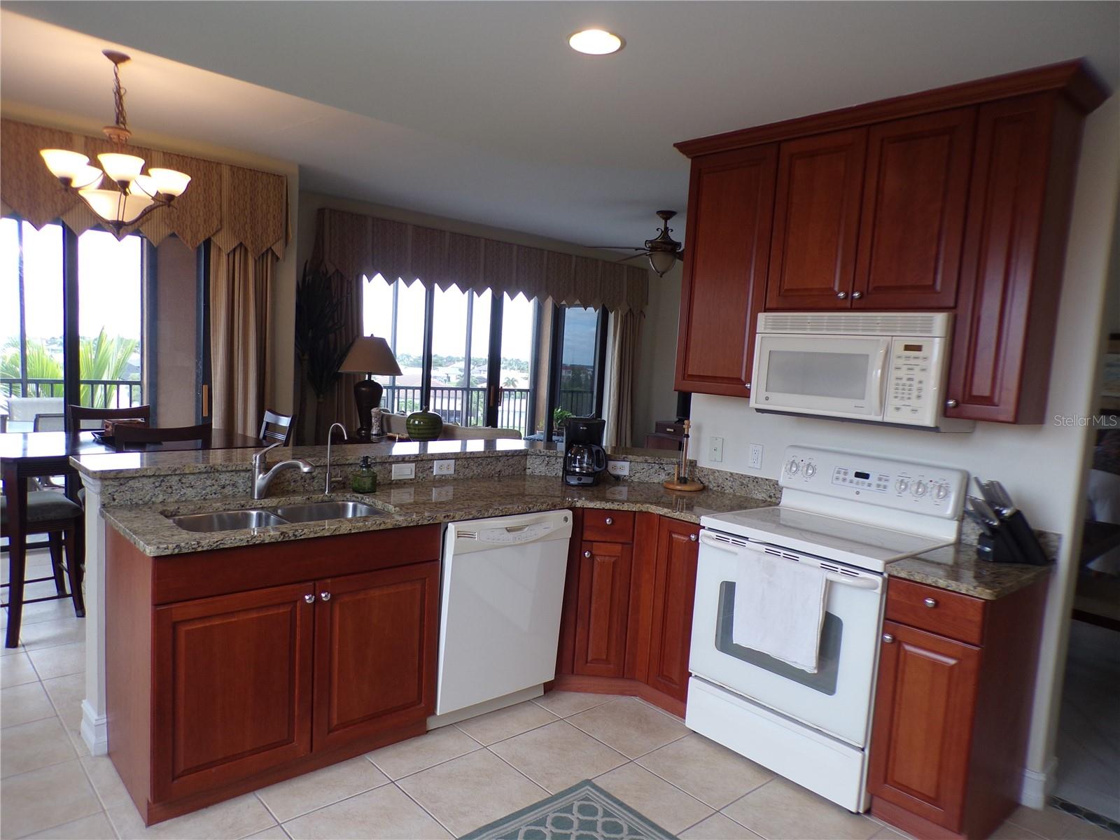 Image 37 of 77 For 88 Vivante Boulevard 402