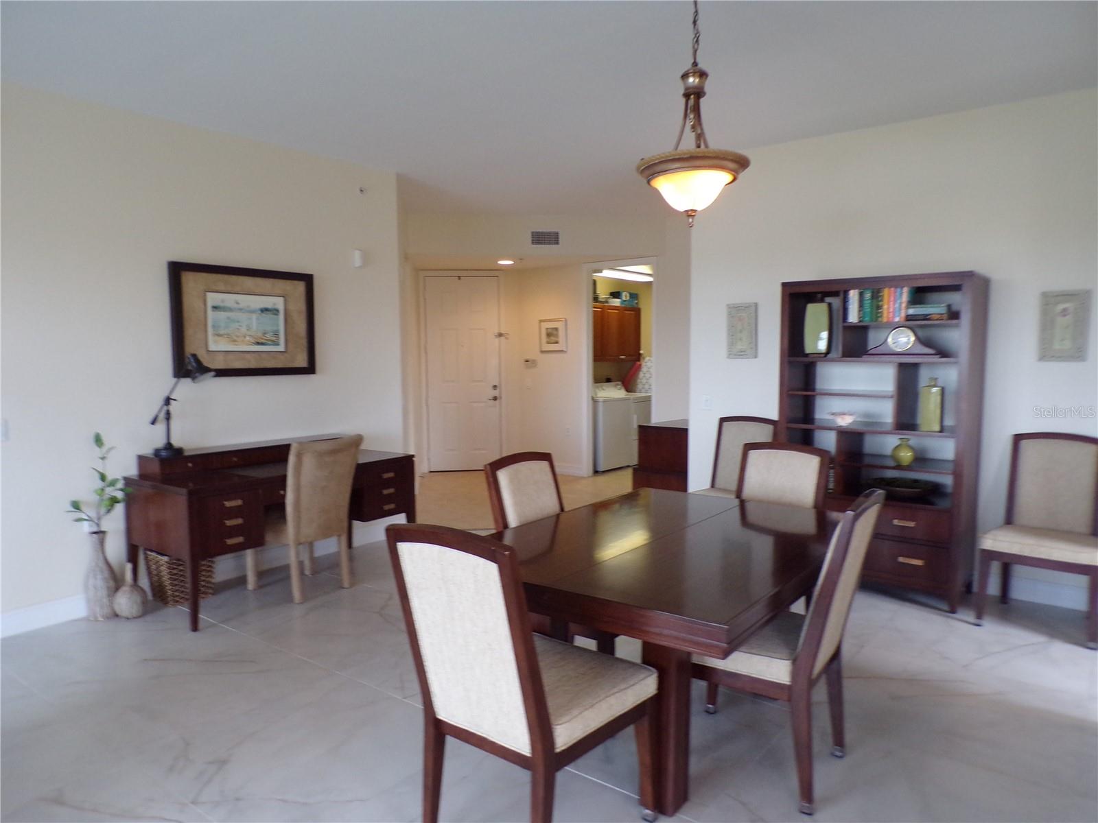 Image 4 of 77 For 88 Vivante Boulevard 402