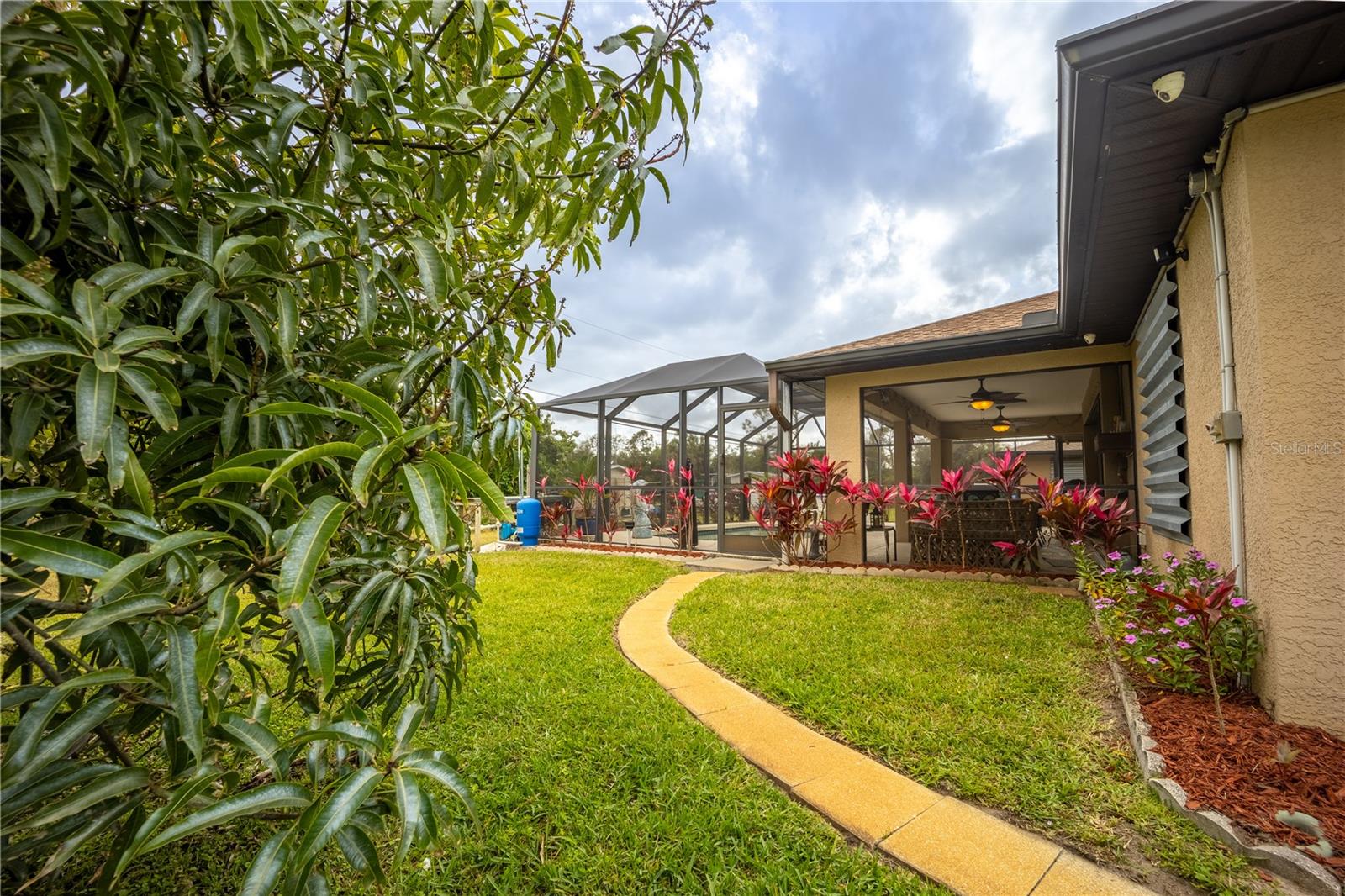 Image 31 of 33 For 17327 Wintergarden Avenue