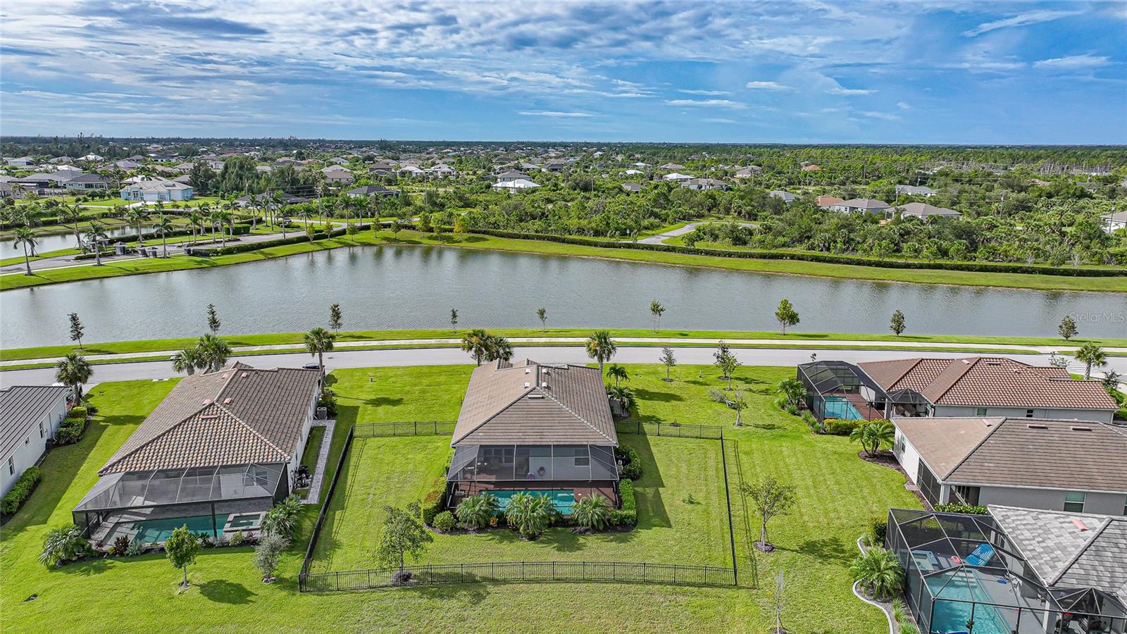 Image 4 of 68 For 14636 Ponce De Leon Trail