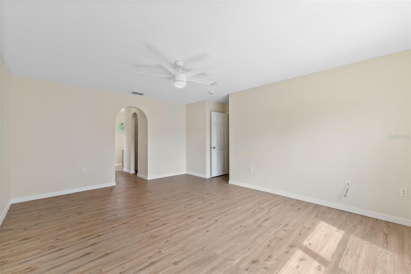 Image 19 of 47 For 5300 Sister Terrace