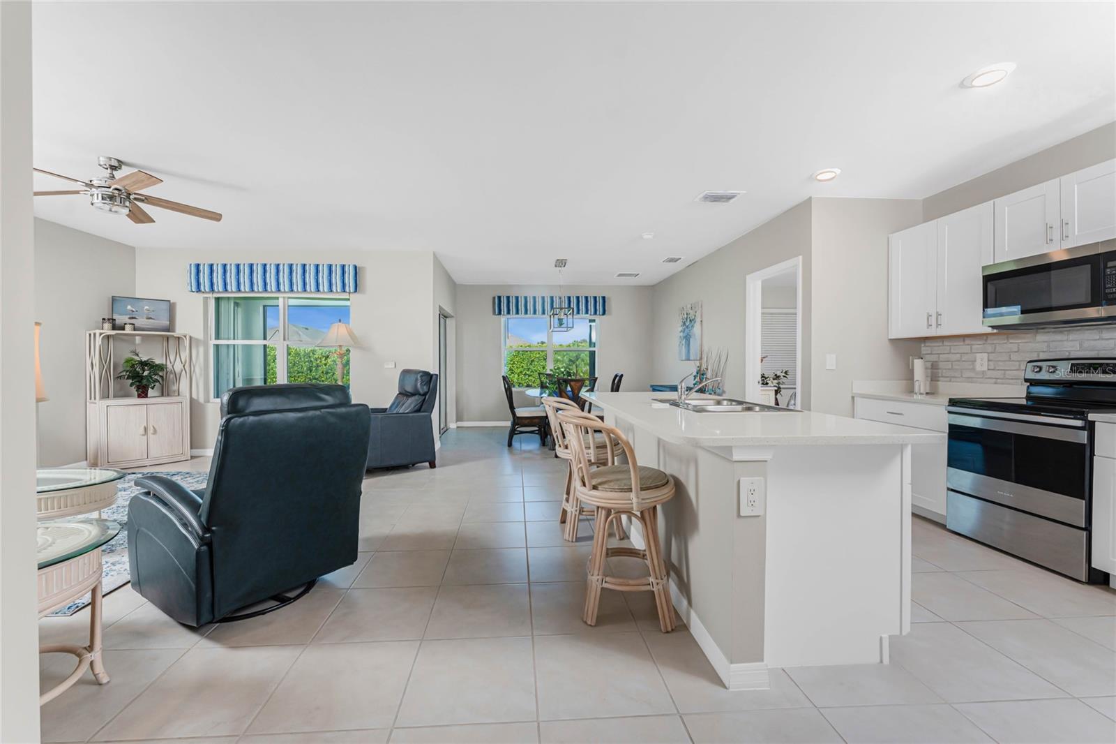 Image 10 of 52 For 4075 Manatee Lane
