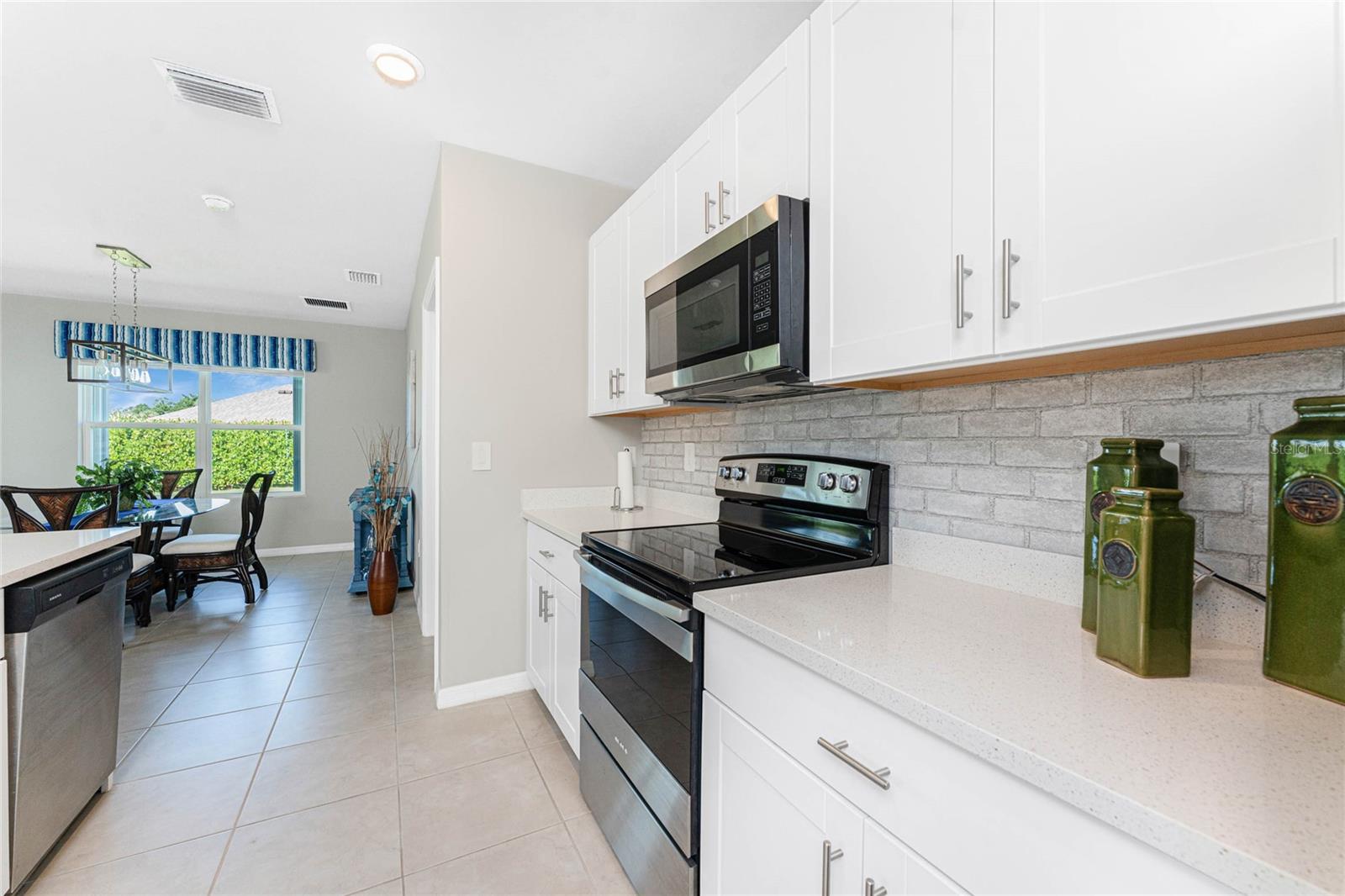 Image 13 of 52 For 4075 Manatee Lane