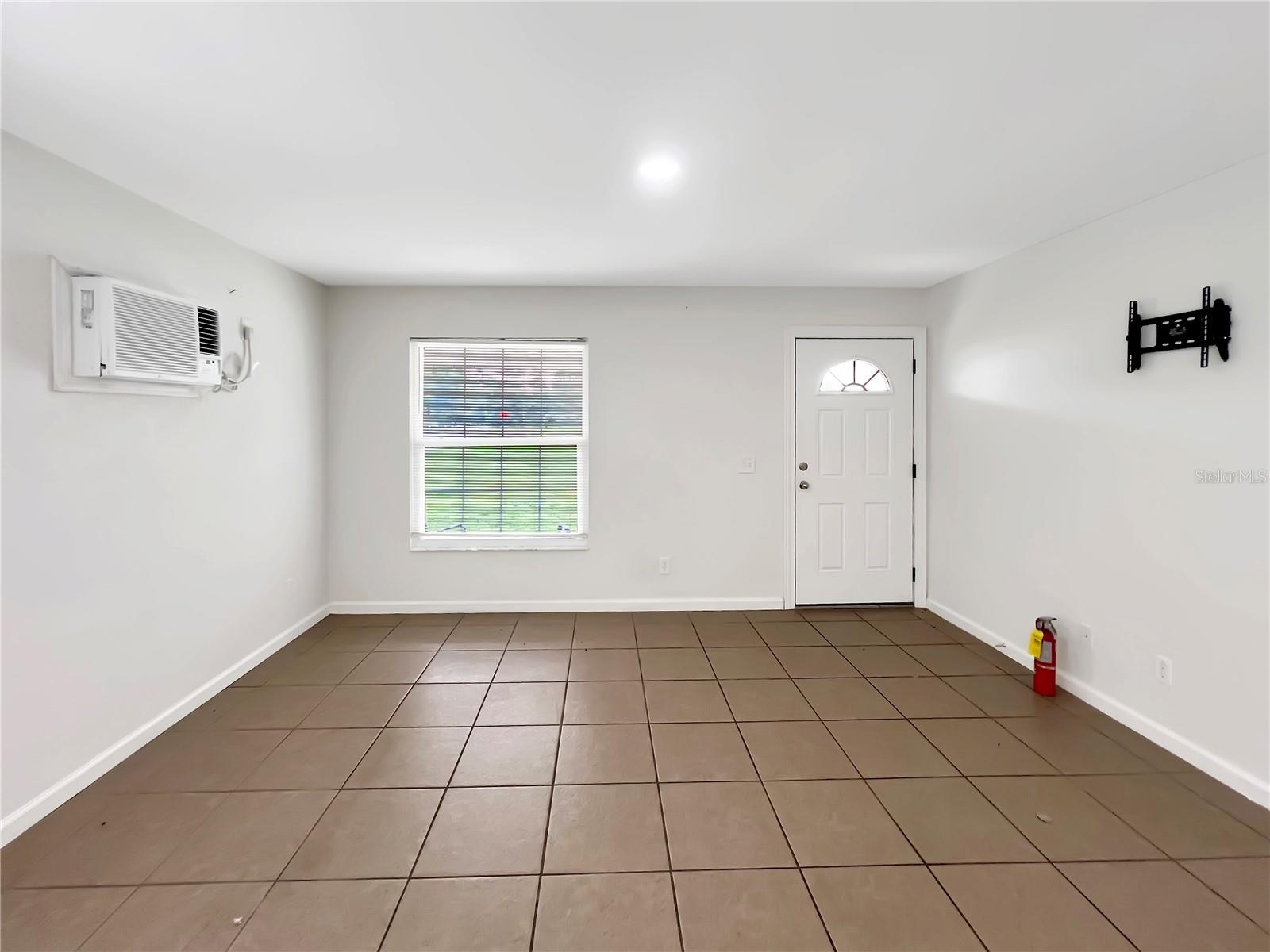 Image 16 of 31 For 11594 1st Avenue 1, 3