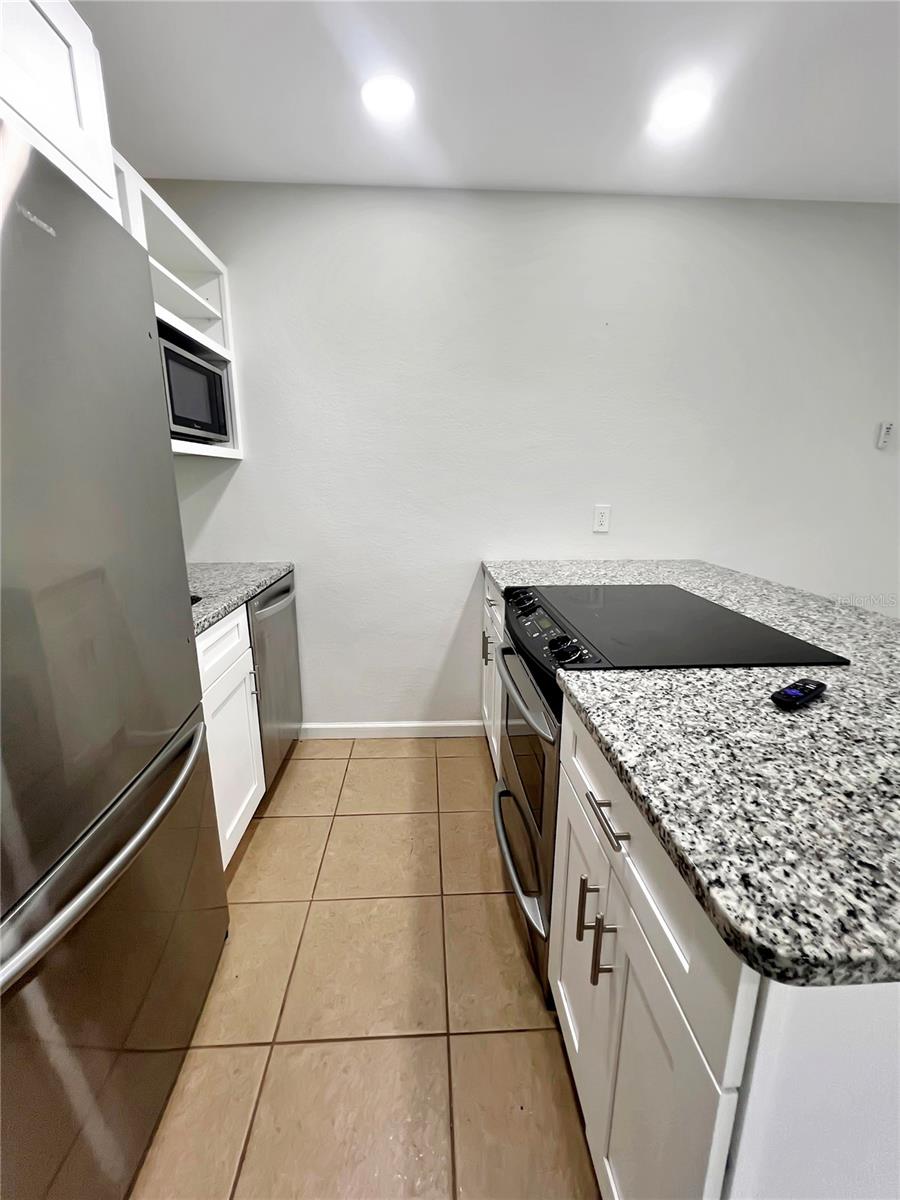Image 7 of 31 For 11594 1st Avenue 1, 3