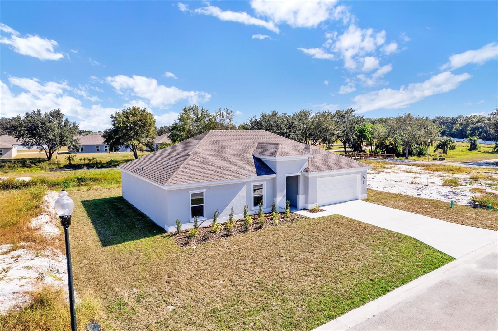 Image 4 of 17 For 636 Grand Oaks Drive